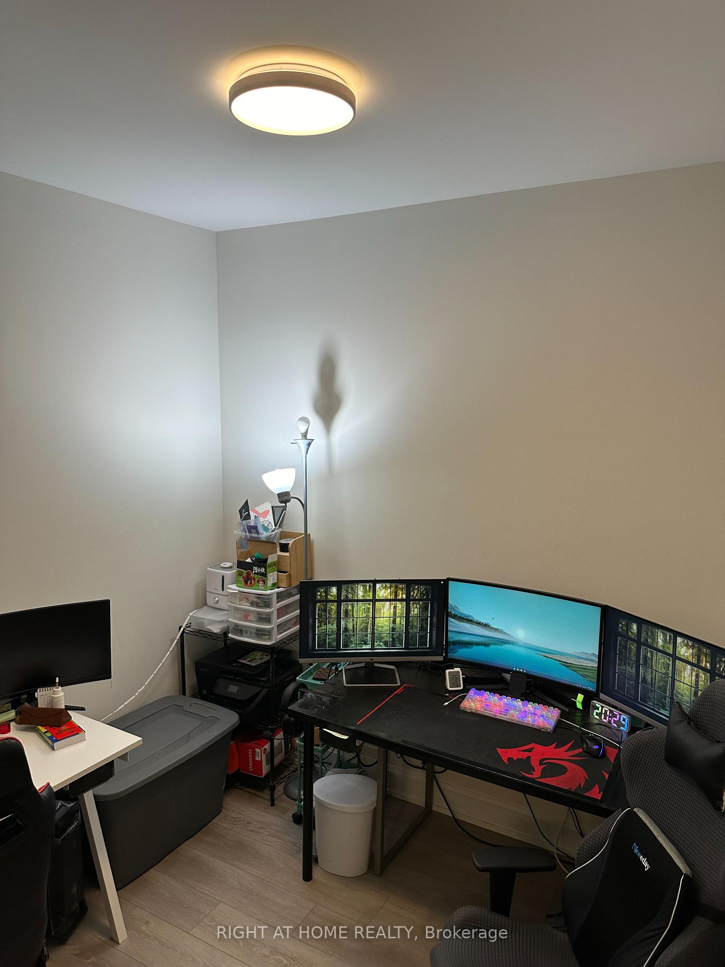 Photo 9 of Unit 828, 38 Water Walk Drive, Markham, Unionville — HOMEH