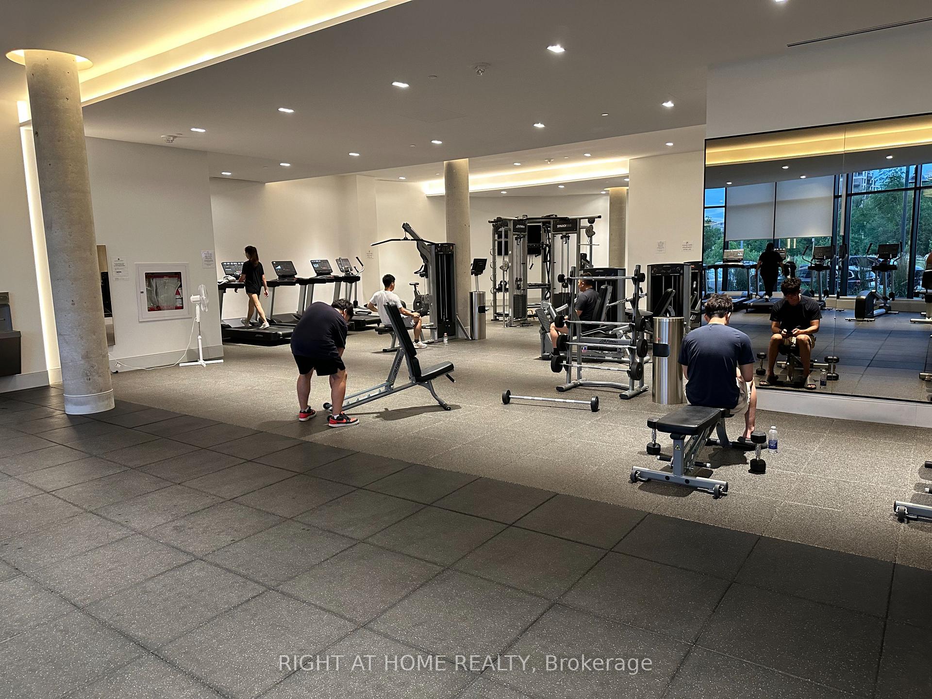 Photo 11 of Unit 828, 38 Water Walk Drive, Markham, Unionville — HOMEH
