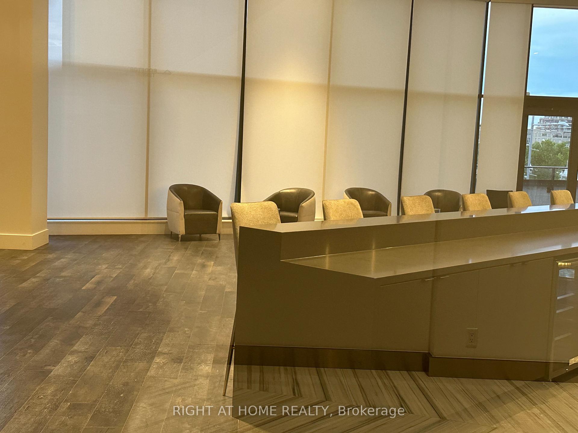 Photo 13 of Unit 828, 38 Water Walk Drive, Markham, Unionville — HOMEH