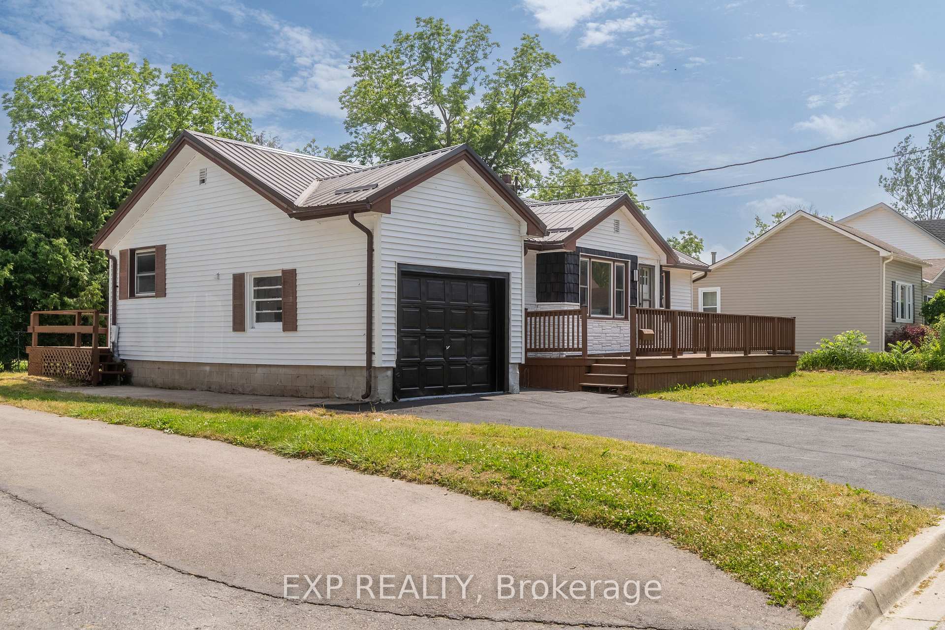 Photo 6 of 149 Copeland Street, Central Elgin, Belmont — HOMEH