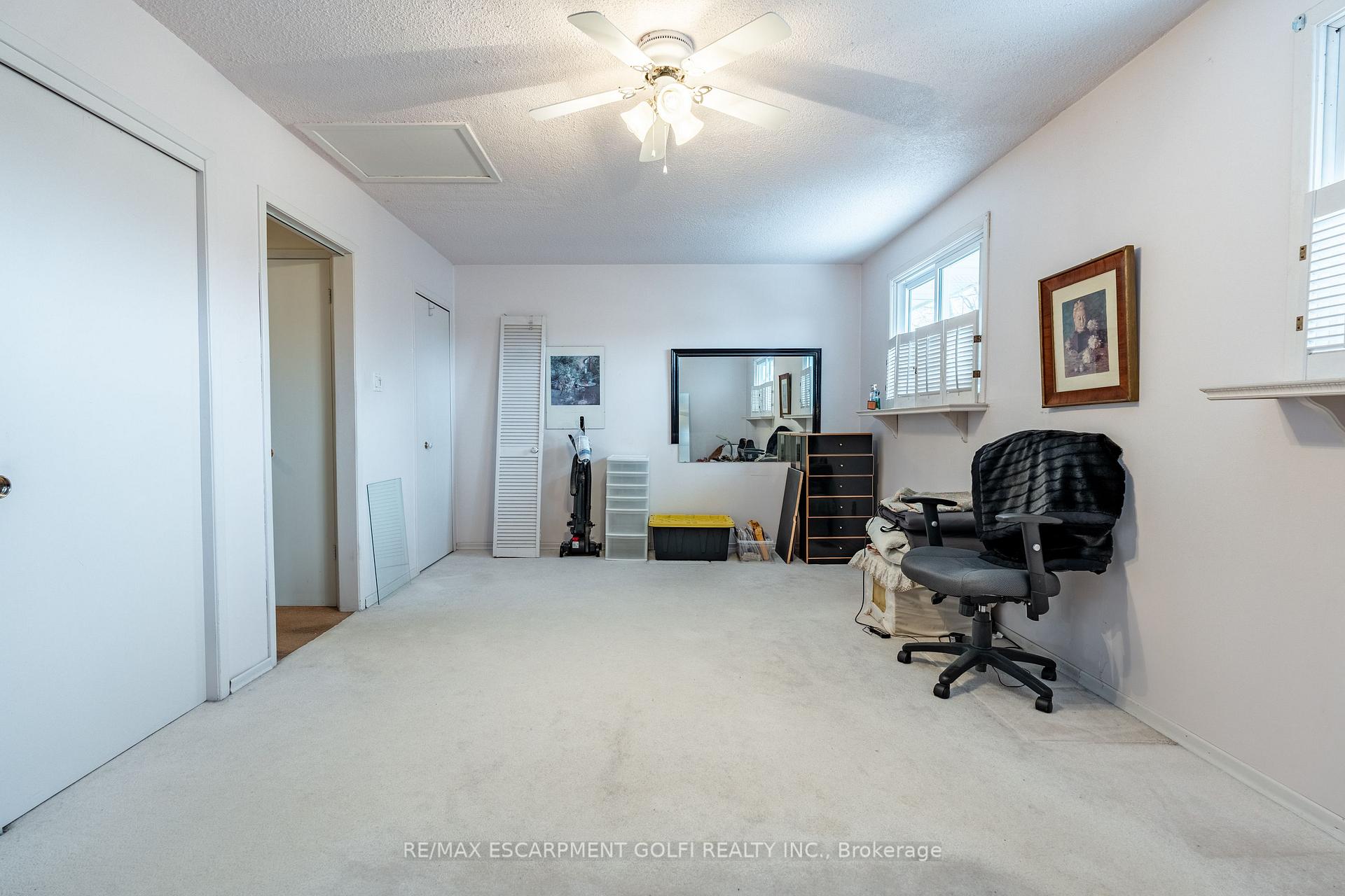 Photo 7 of 43 Brackencrest Road, St. Catharines, Secord Woods — HOMEH