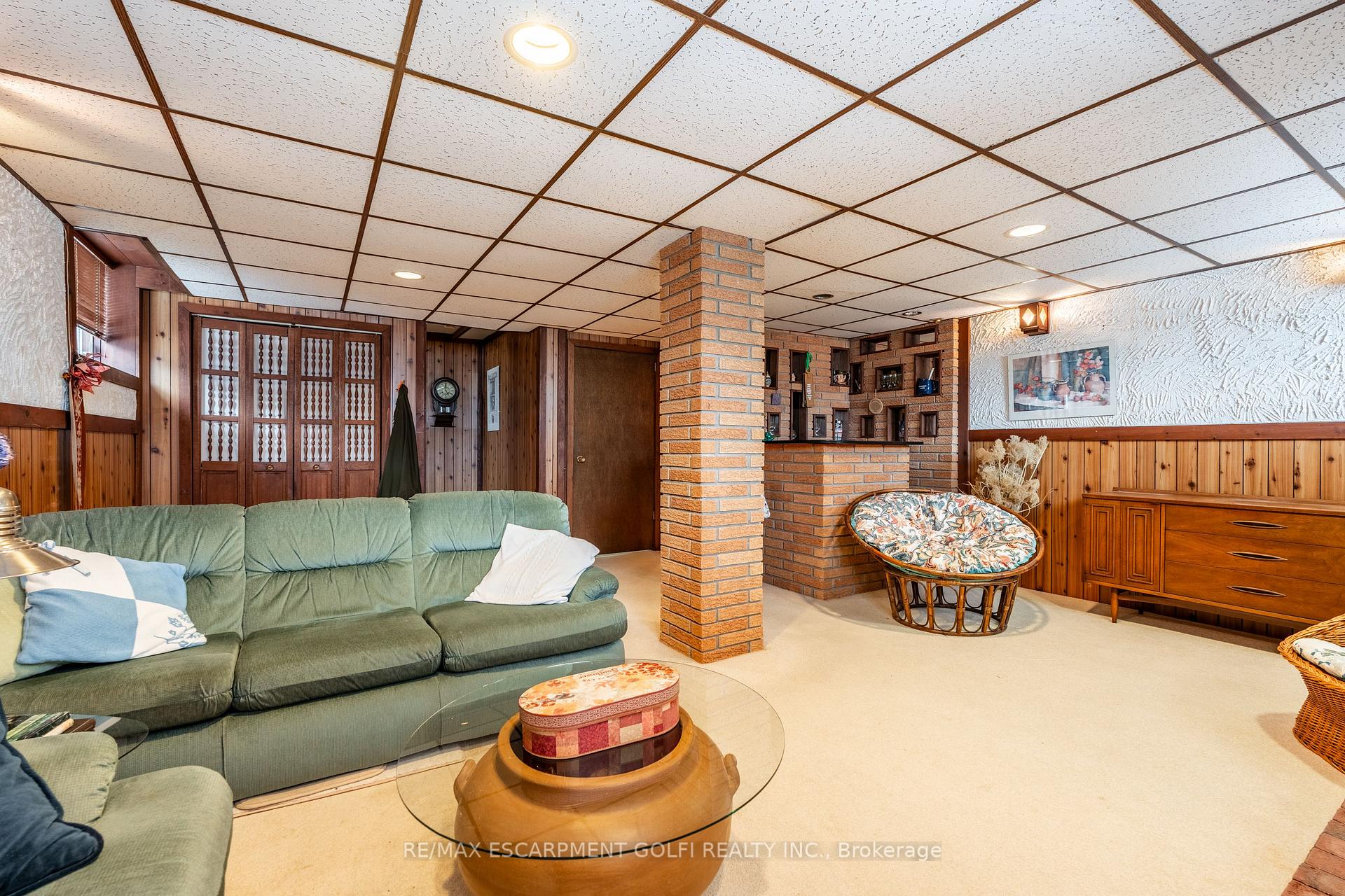 Photo 10 of 43 Brackencrest Road, St. Catharines, Secord Woods — HOMEH