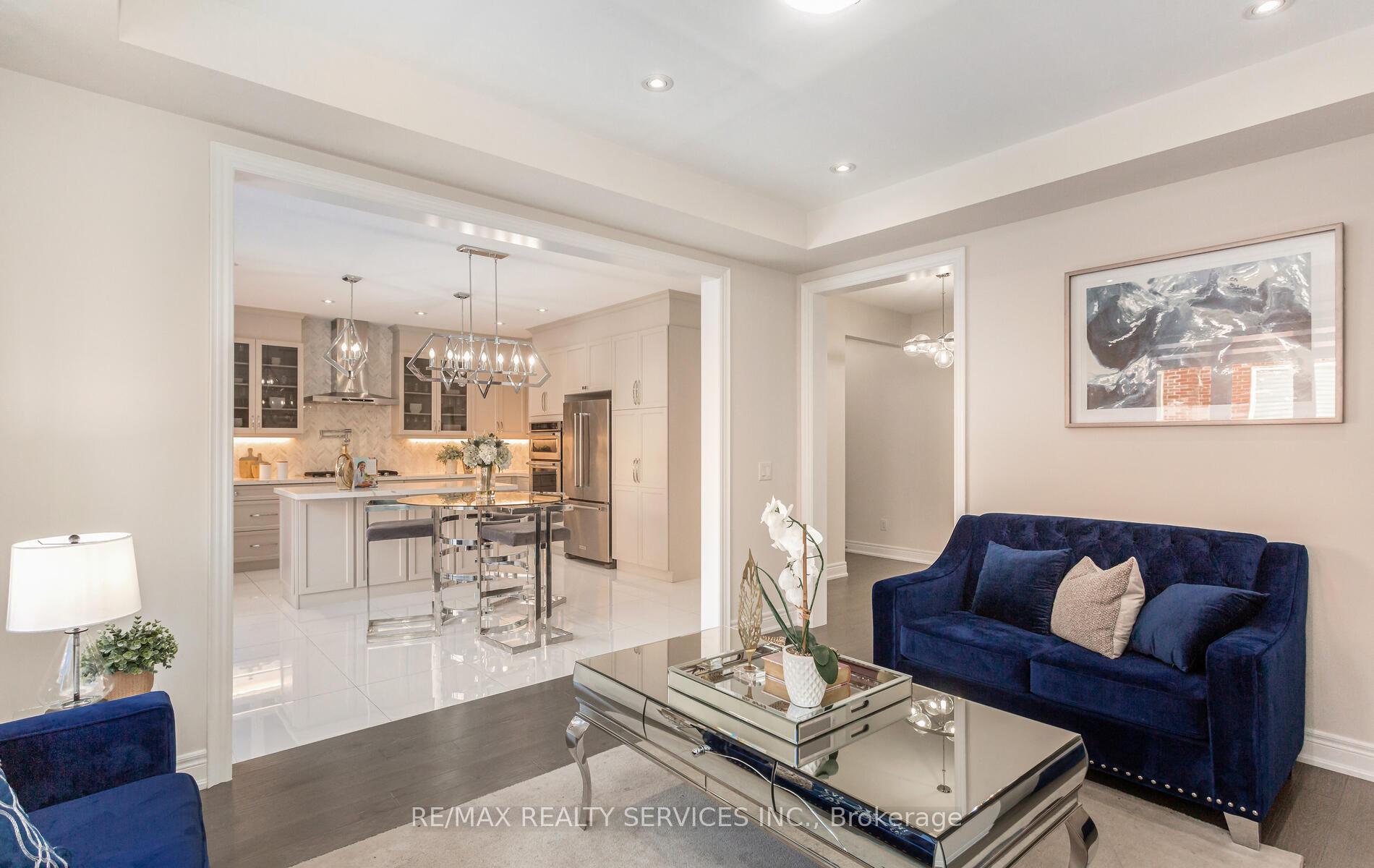 Photo 16 of 18 Seymour Road, Brampton, Sandringham-Wellington North — HOMEH