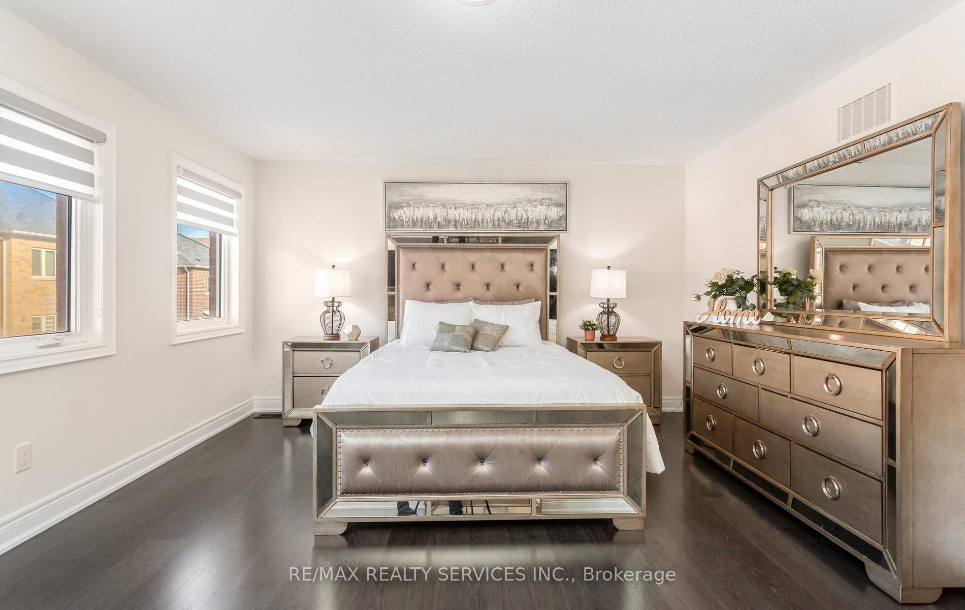 Photo 36 of 18 Seymour Road, Brampton, Sandringham-Wellington North — HOMEH