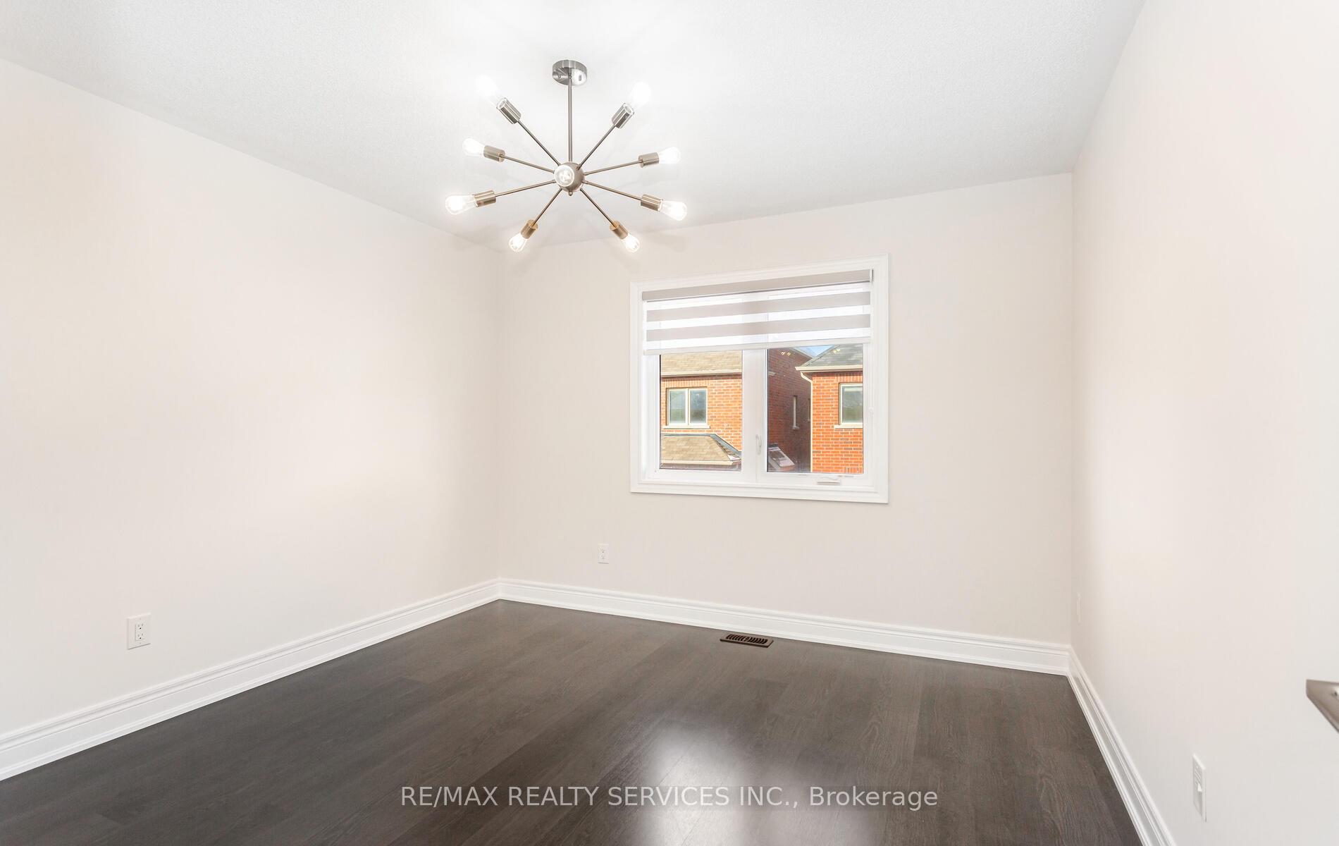 Photo 39 of 18 Seymour Road, Brampton, Sandringham-Wellington North — HOMEH