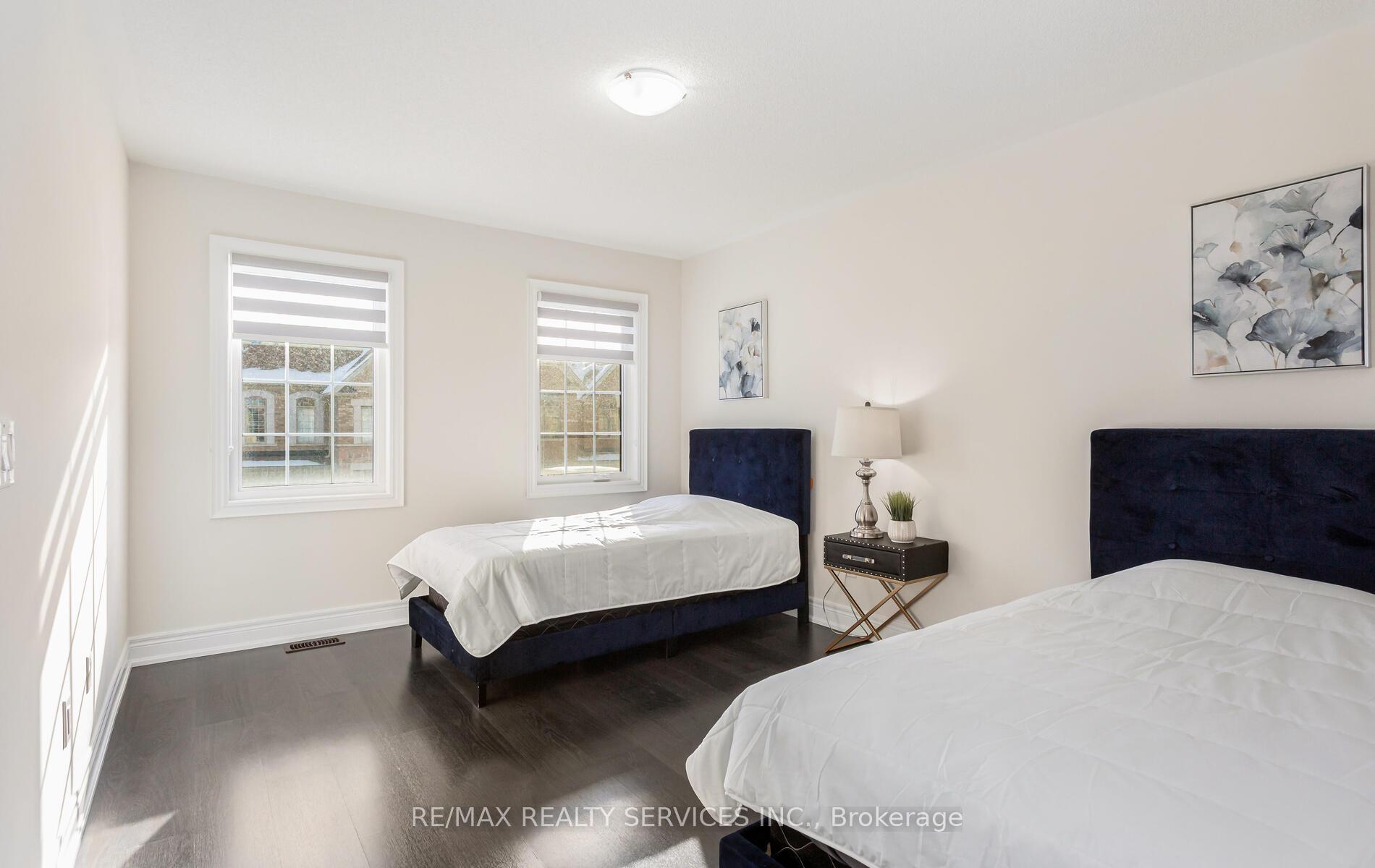 Photo 40 of 18 Seymour Road, Brampton, Sandringham-Wellington North — HOMEH