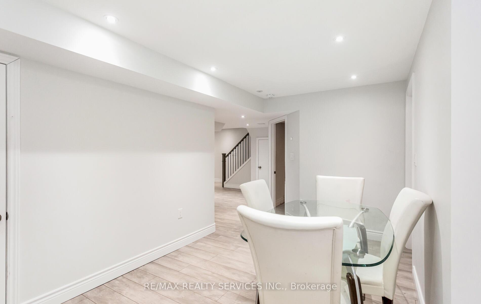 Photo 46 of 18 Seymour Road, Brampton, Sandringham-Wellington North — HOMEH