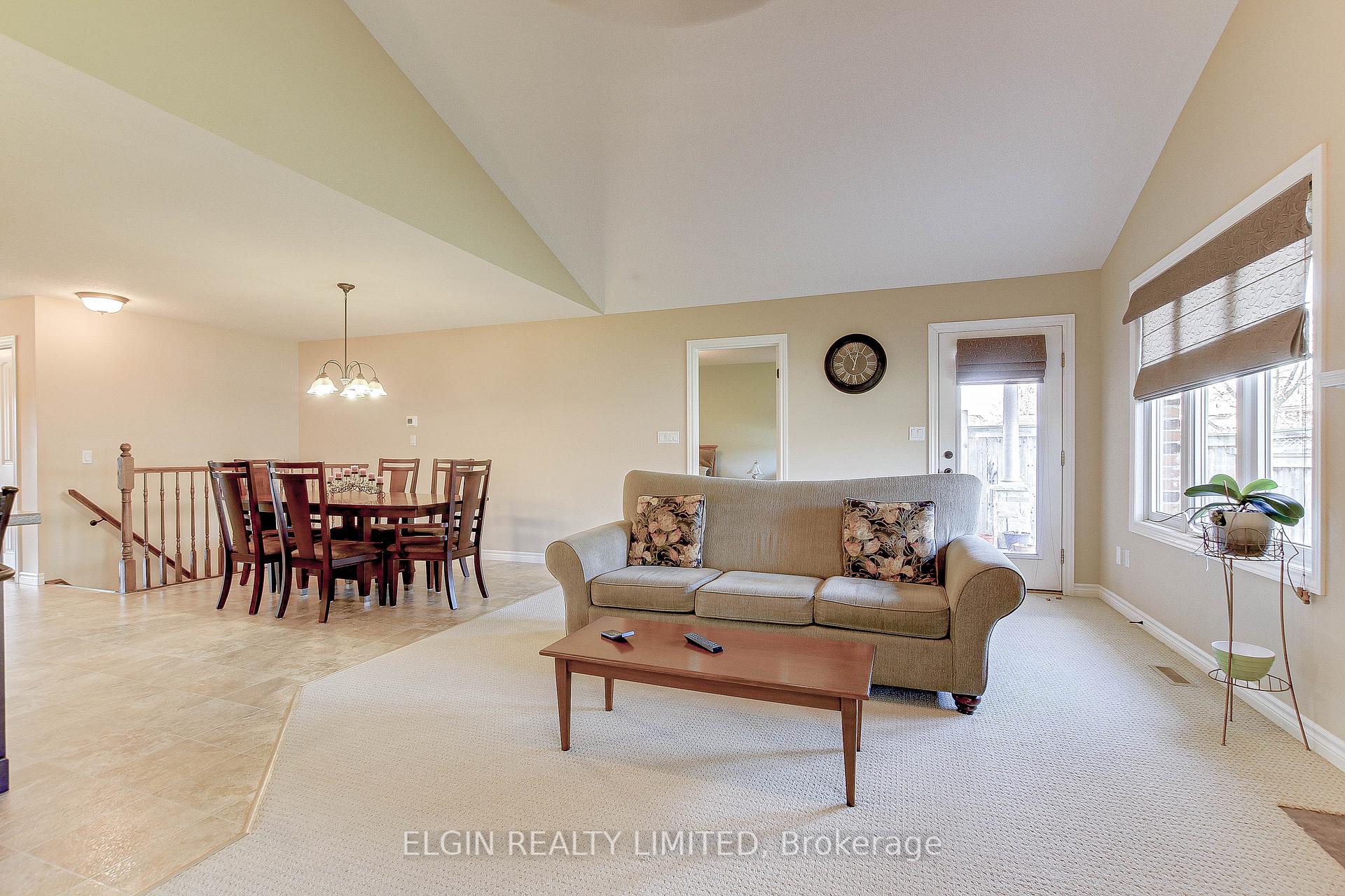 Photo 29 of 20 Pine Valley Drive, St. Thomas — HOMEH