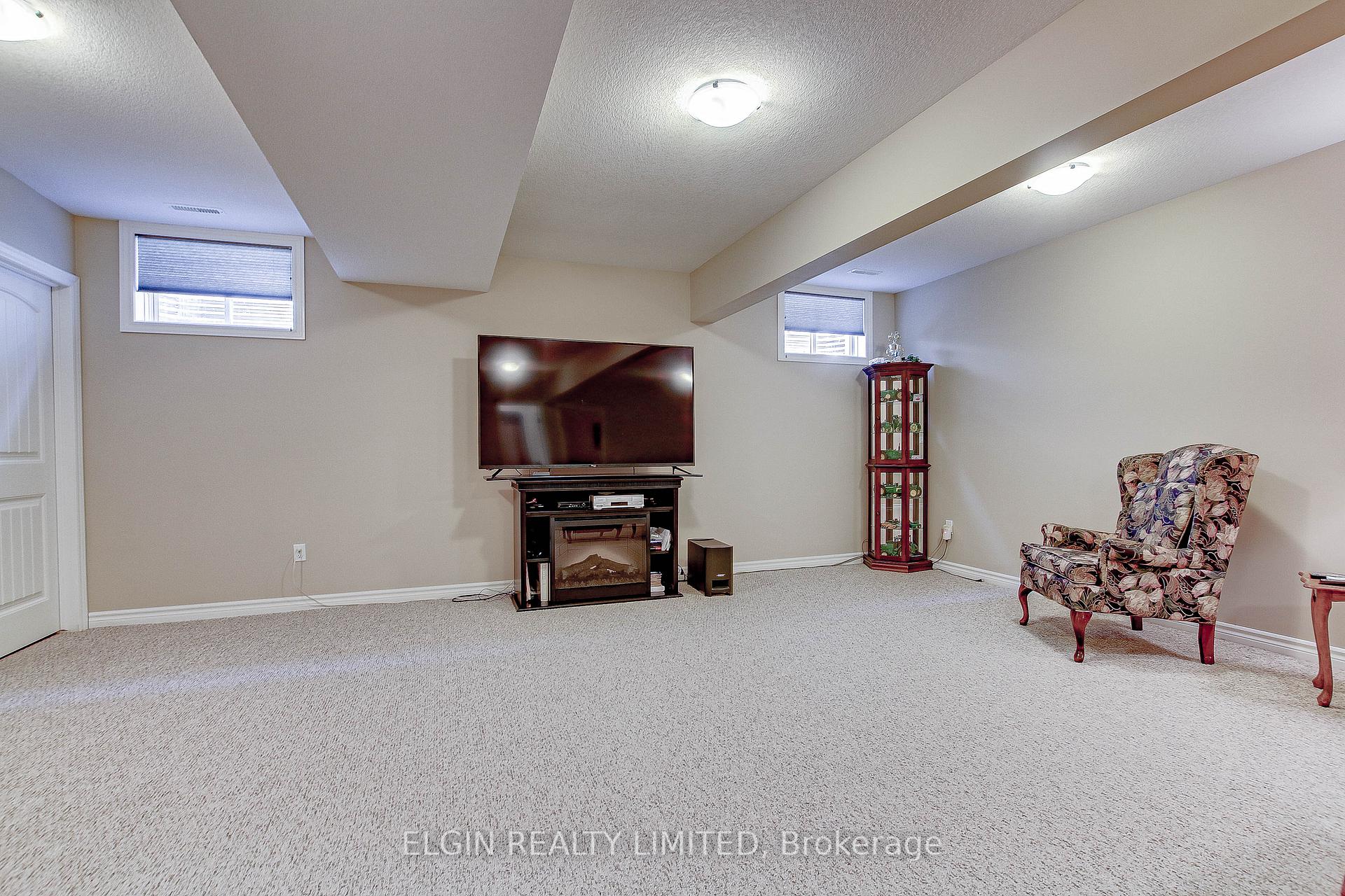 Photo 56 of 20 Pine Valley Drive, St. Thomas — HOMEH