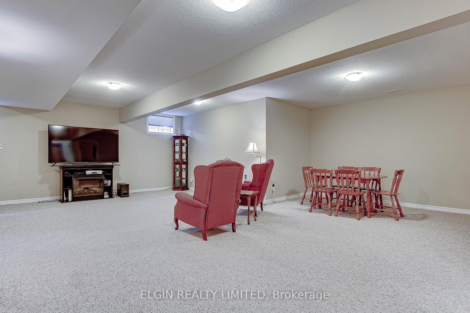 Photo 58 of 20 Pine Valley Drive, St. Thomas — HOMEH