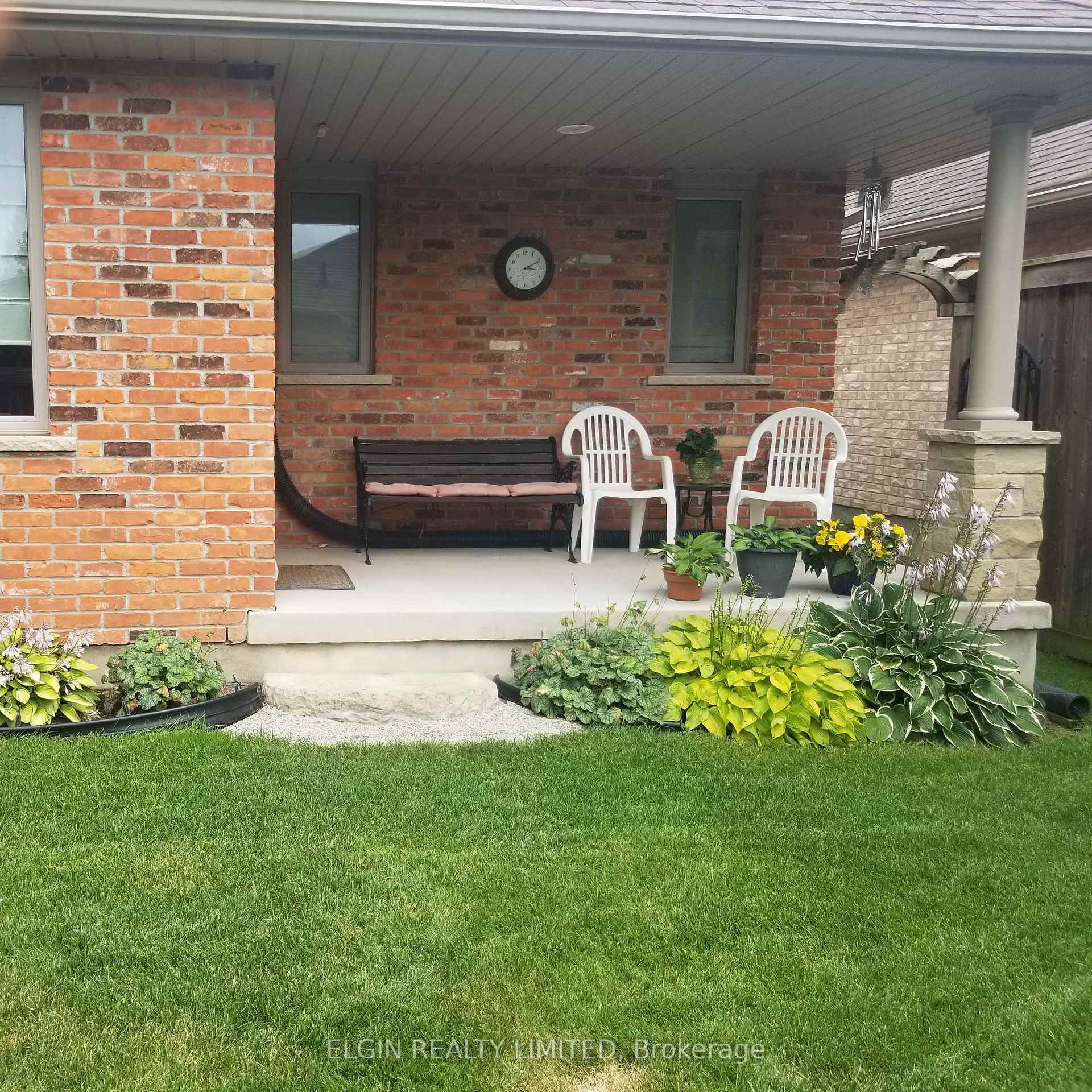 Photo 63 of 20 Pine Valley Drive, St. Thomas — HOMEH