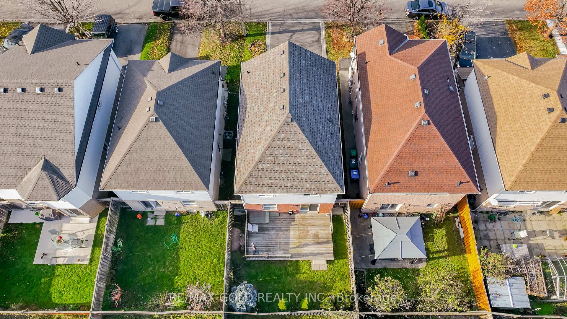 Photo 28 of 79 Ridgemore Crescent, Brampton, Fletcher's Meadow — HOMEH