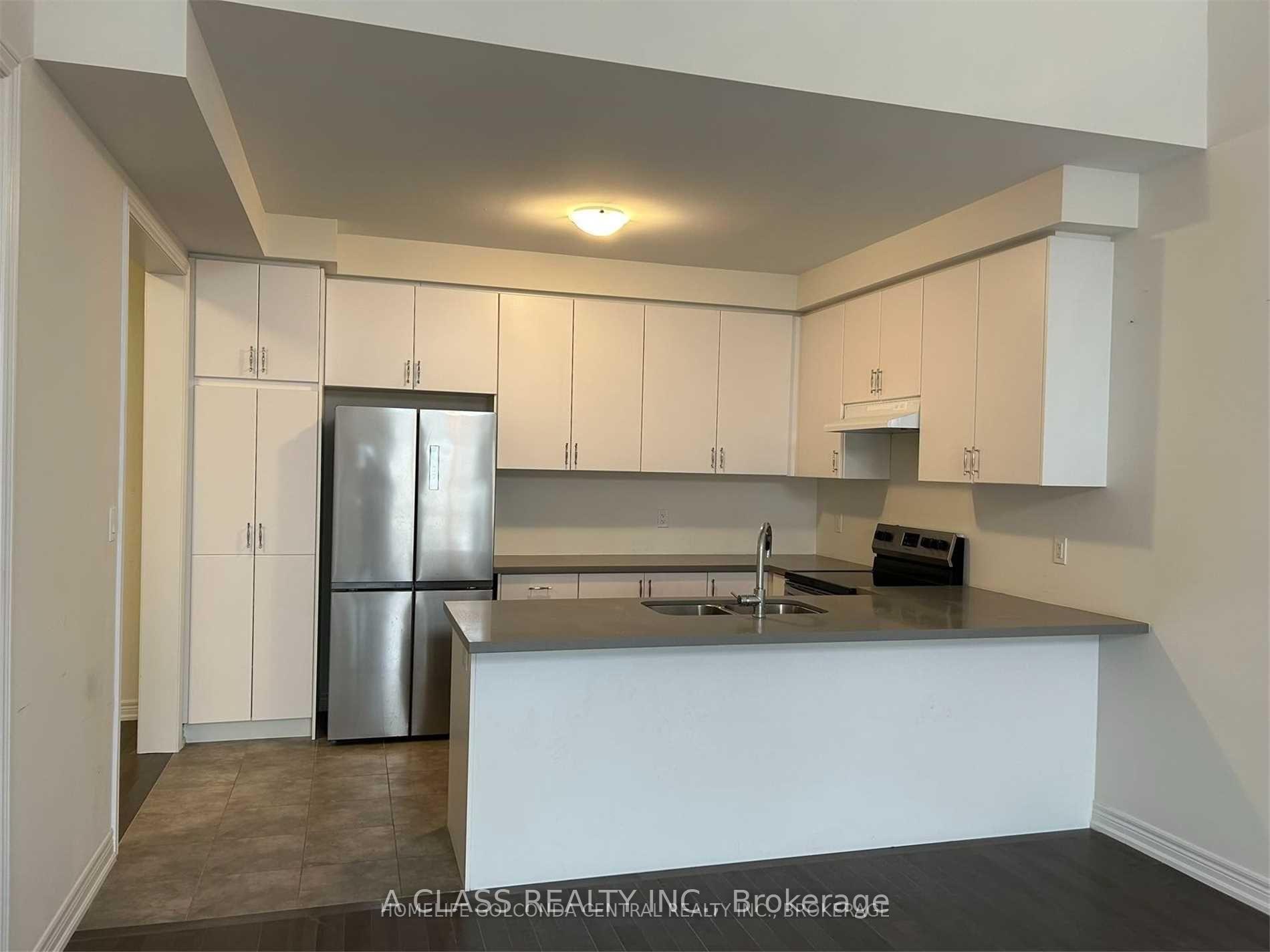Photo 10 of 228 Danny Wheeler Boulevard, Georgina, Keswick North — HOMEH