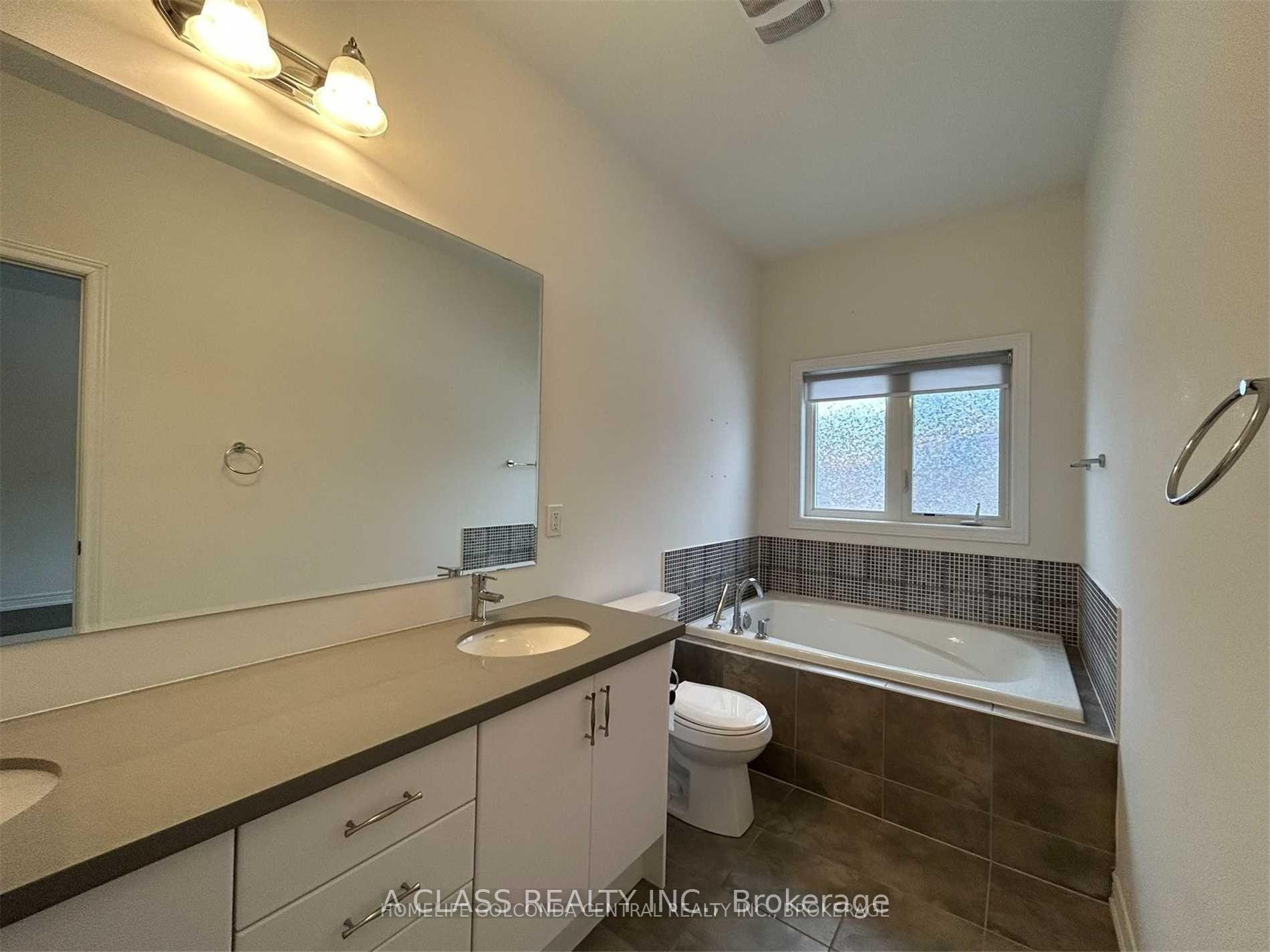 Photo 13 of 228 Danny Wheeler Boulevard, Georgina, Keswick North — HOMEH