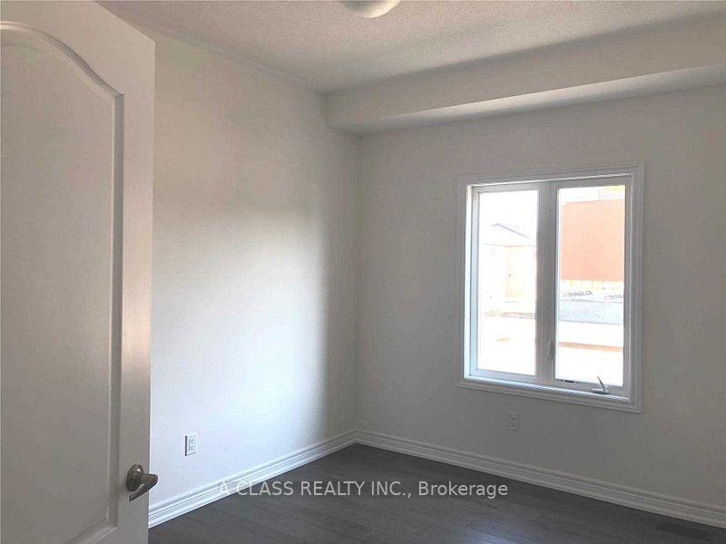 Photo 14 of 228 Danny Wheeler Boulevard, Georgina, Keswick North — HOMEH