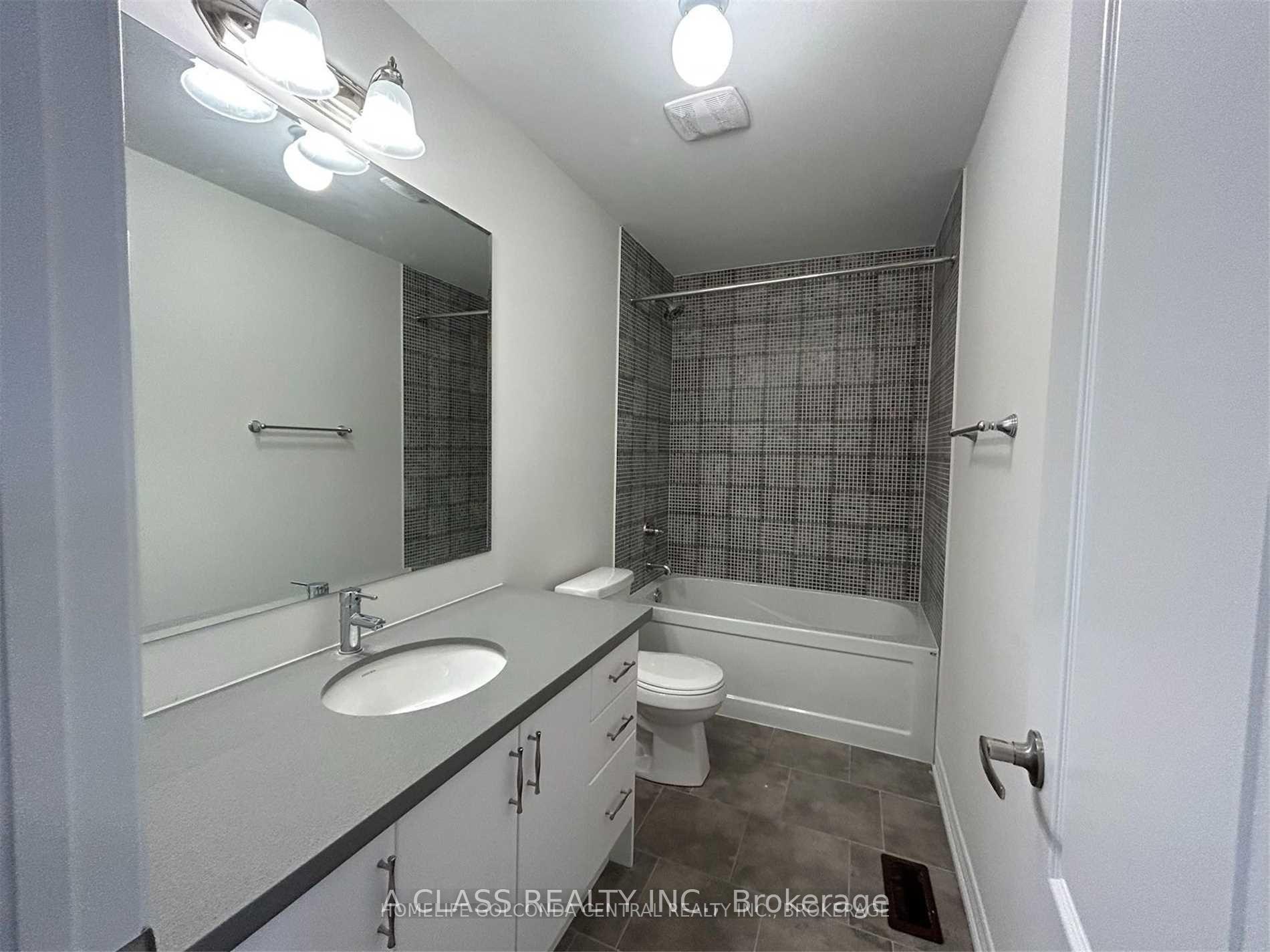 Photo 19 of 228 Danny Wheeler Boulevard, Georgina, Keswick North — HOMEH