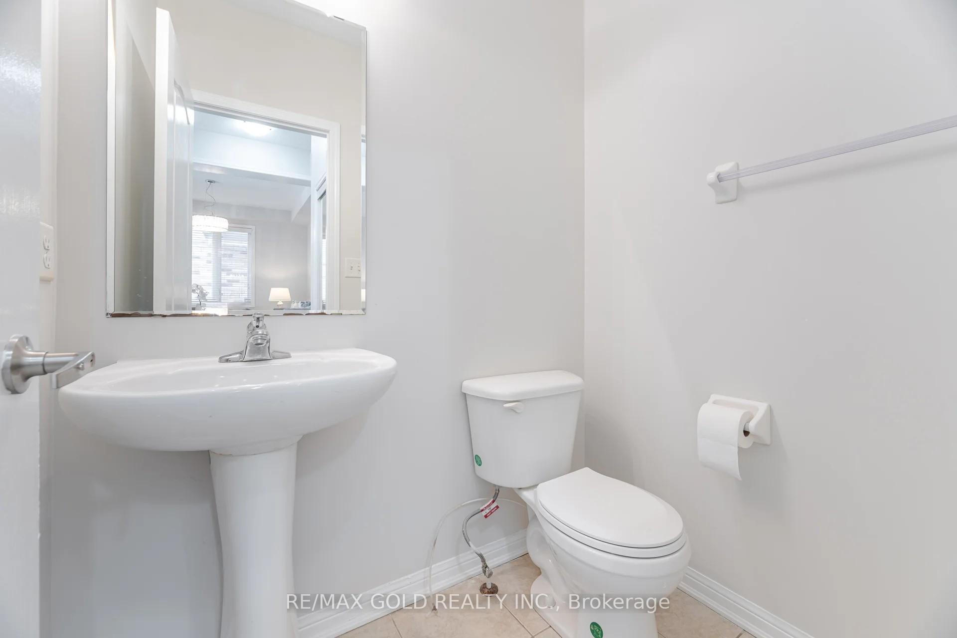 Photo 12 of 16 Pink Street, Brampton, Bram East — HOMEH