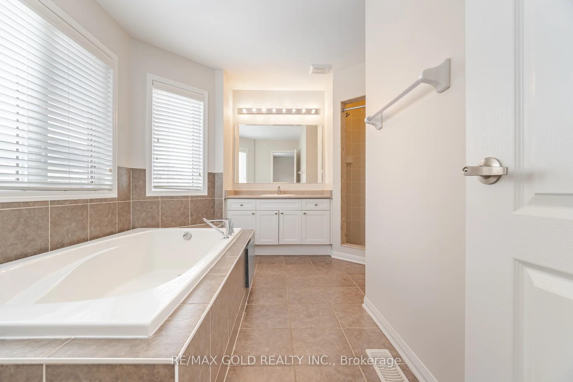 Photo 15 of 16 Pink Street, Brampton, Bram East — HOMEH