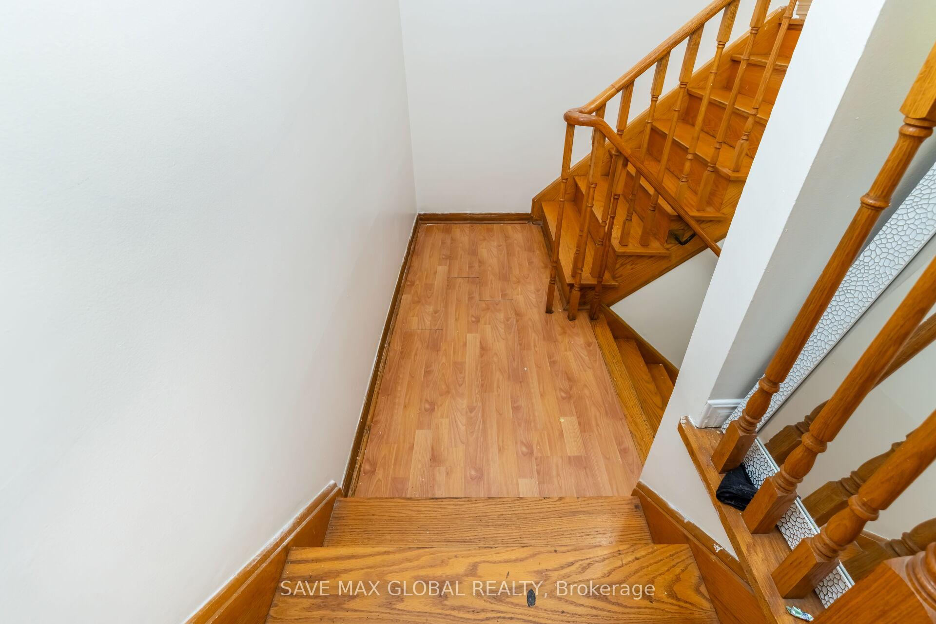 Photo 36 of 30 Rodwell Court, Brampton, Fletcher's Creek South — HOMEH