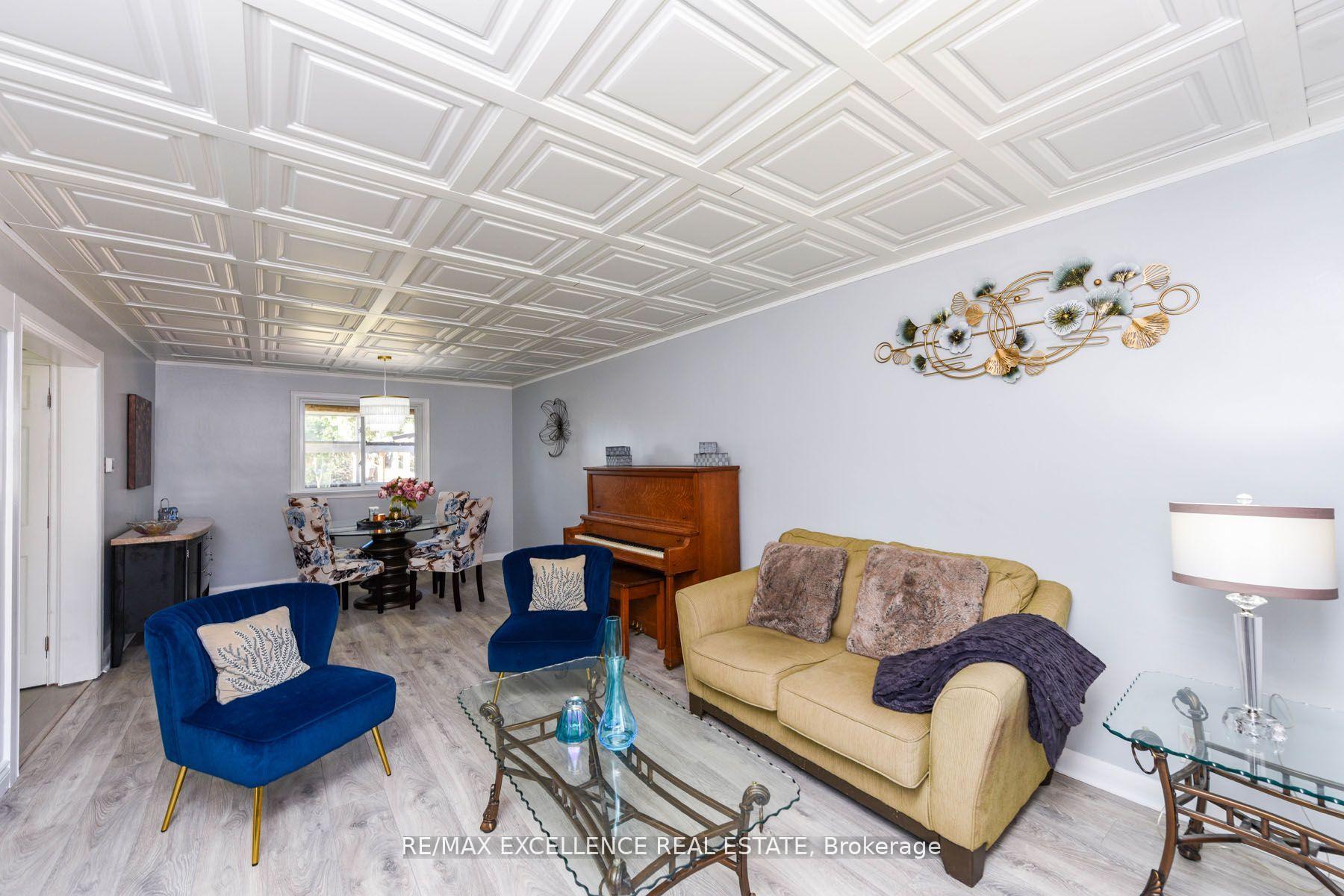 Photo 9 of 38 Mccaul Street, Brampton, Brampton North — HOMEH