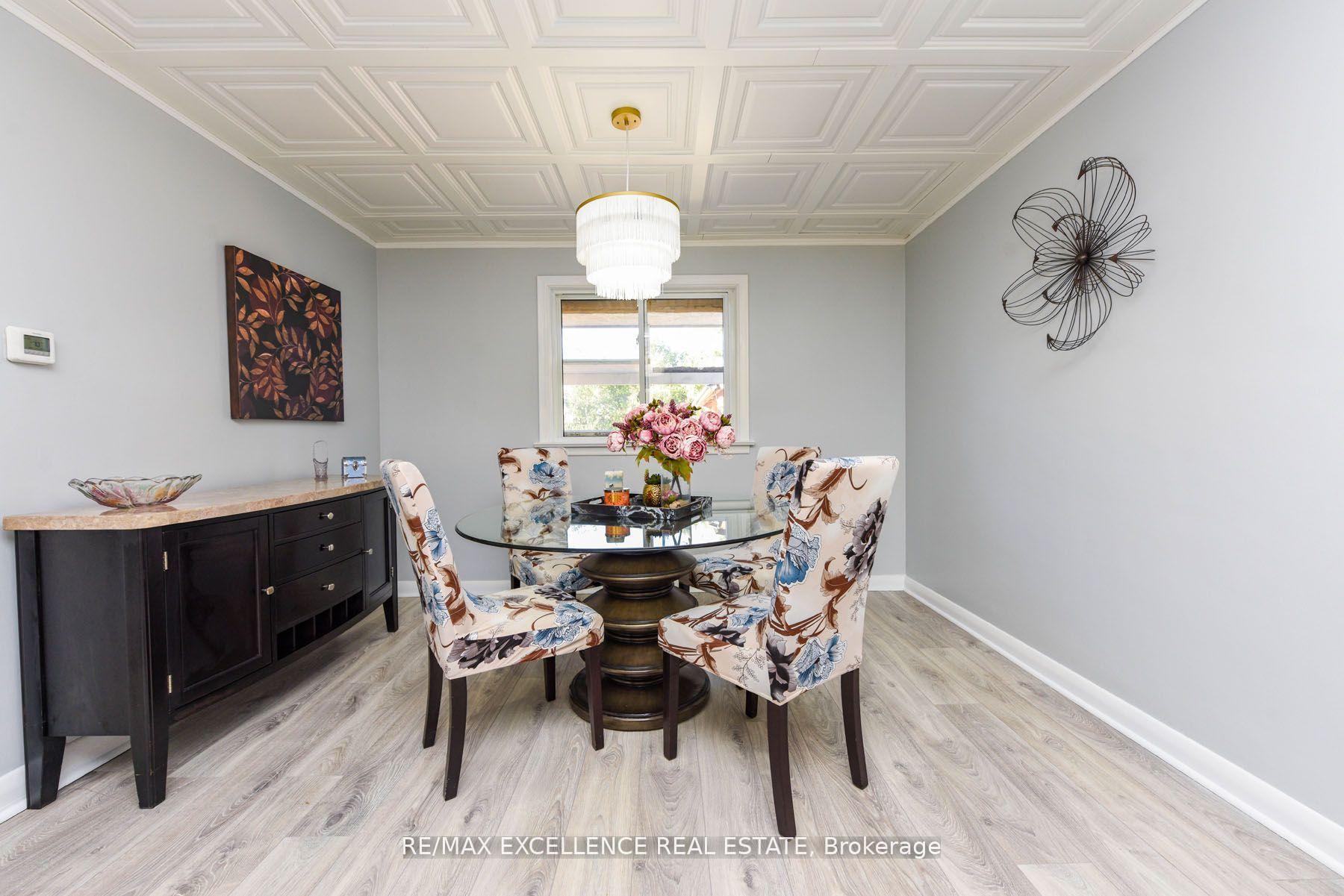 Photo 10 of 38 Mccaul Street, Brampton, Brampton North — HOMEH