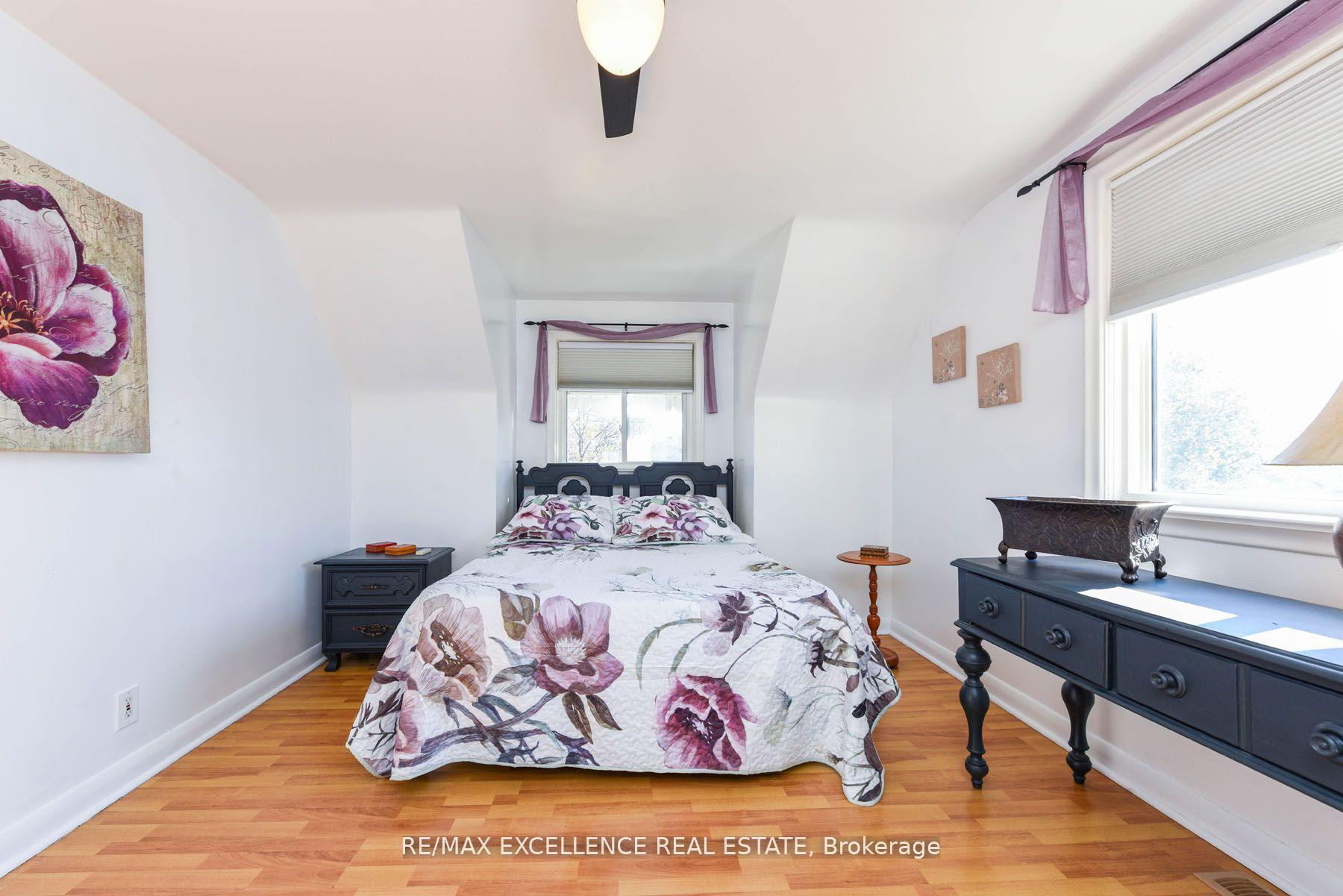 Photo 21 of 38 Mccaul Street, Brampton, Brampton North — HOMEH