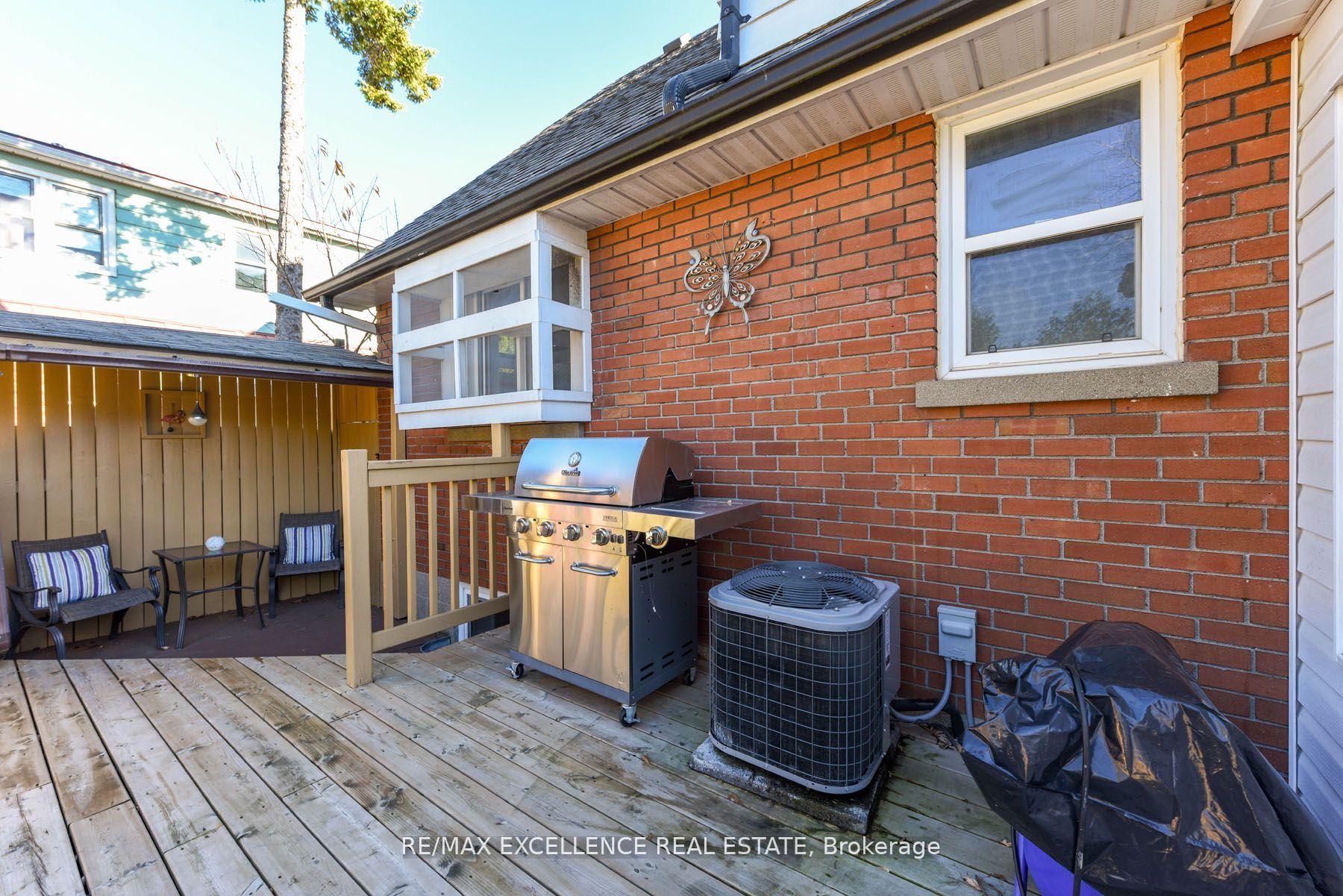 Photo 35 of 38 Mccaul Street, Brampton, Brampton North — HOMEH
