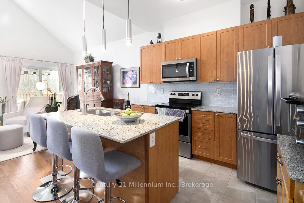 Photo 33 of 54 Kari Crescent, Collingwood — HOMEH