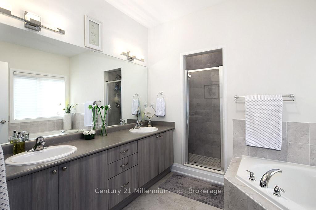 Photo 44 of 54 Kari Crescent, Collingwood — HOMEH