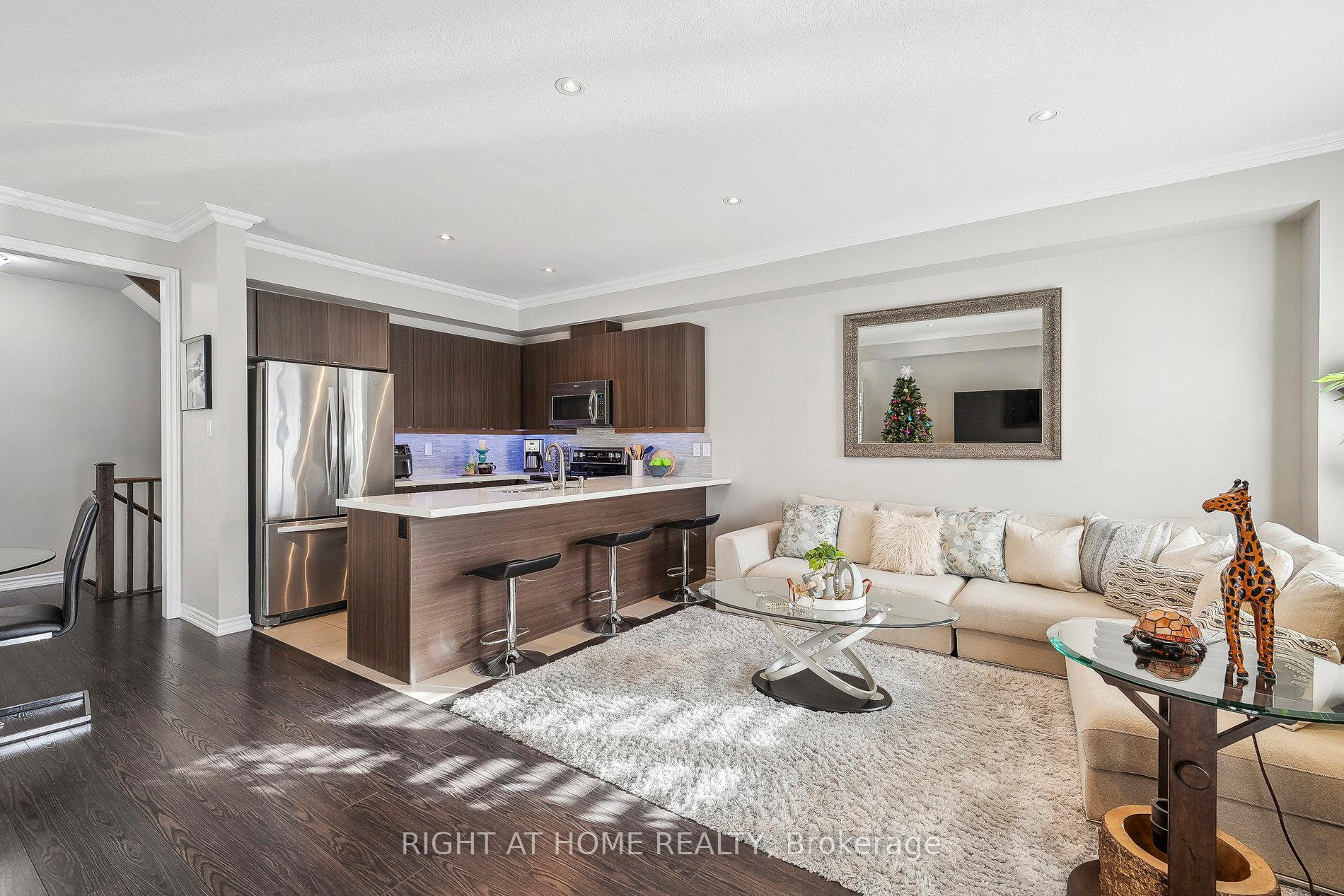 Photo 18 of 14 Savage Drive, Hamilton, Waterdown — HOMEH