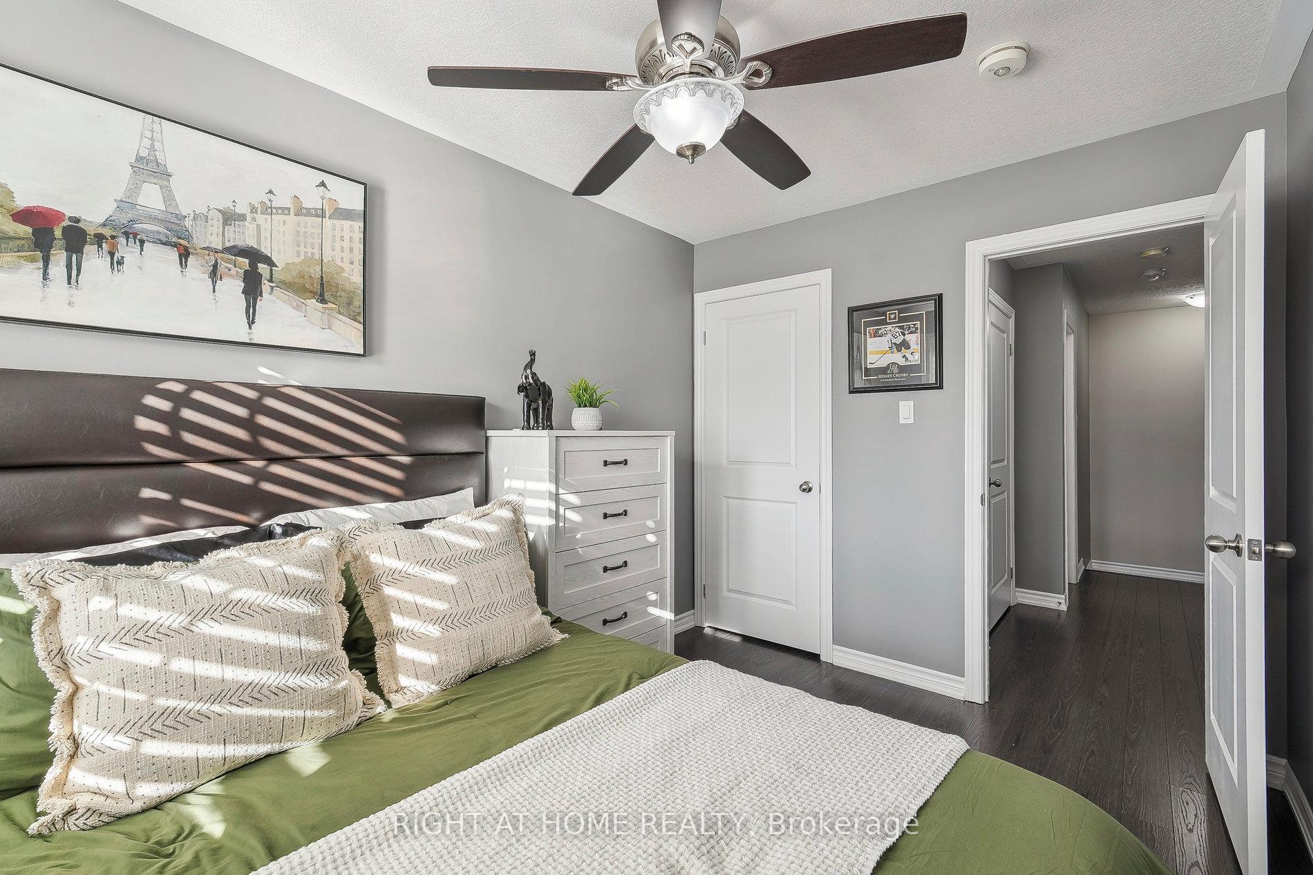 Photo 23 of 14 Savage Drive, Hamilton, Waterdown — HOMEH