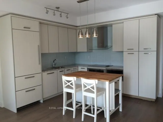 Photo 6 of Unit 304, 3018 Yonge Street, Toronto, Lawrence Park South — HOMEH
