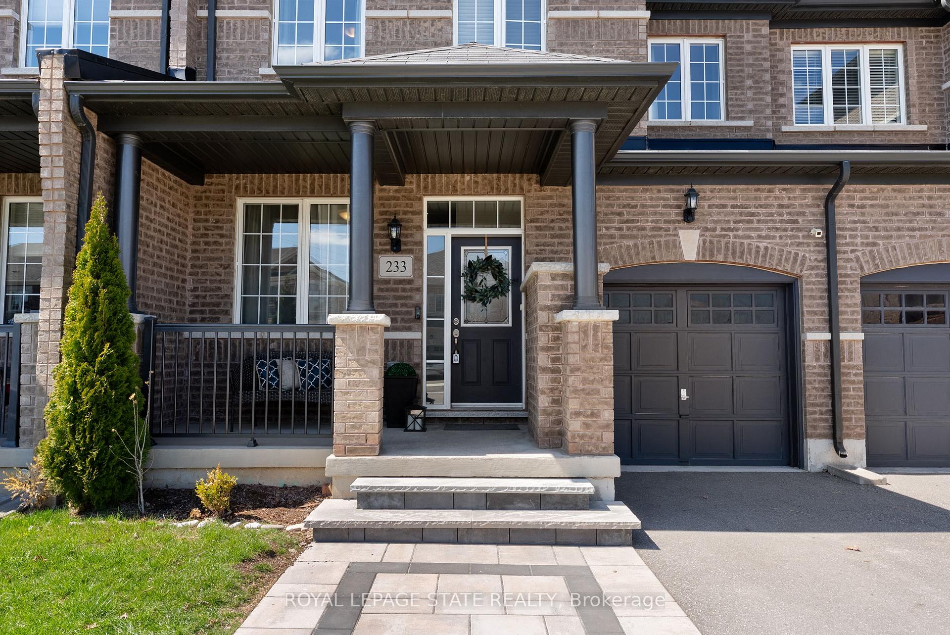 Photo 2 of 233 Skinner Road, Hamilton, Waterdown — HOMEH