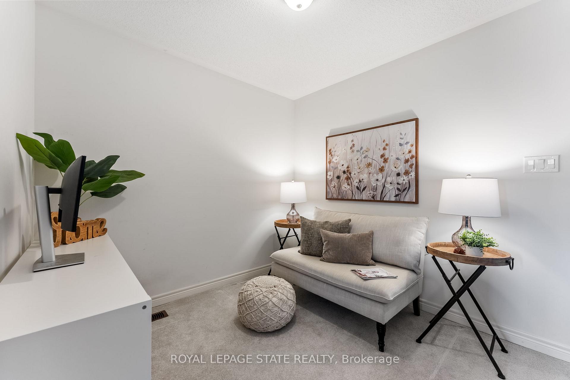 Photo 17 of 233 Skinner Road, Hamilton, Waterdown — HOMEH