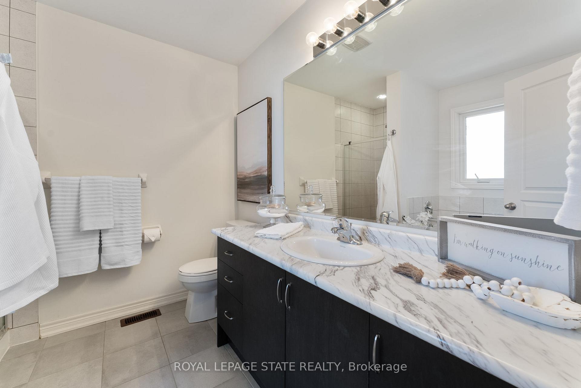 Photo 21 of 233 Skinner Road, Hamilton, Waterdown — HOMEH