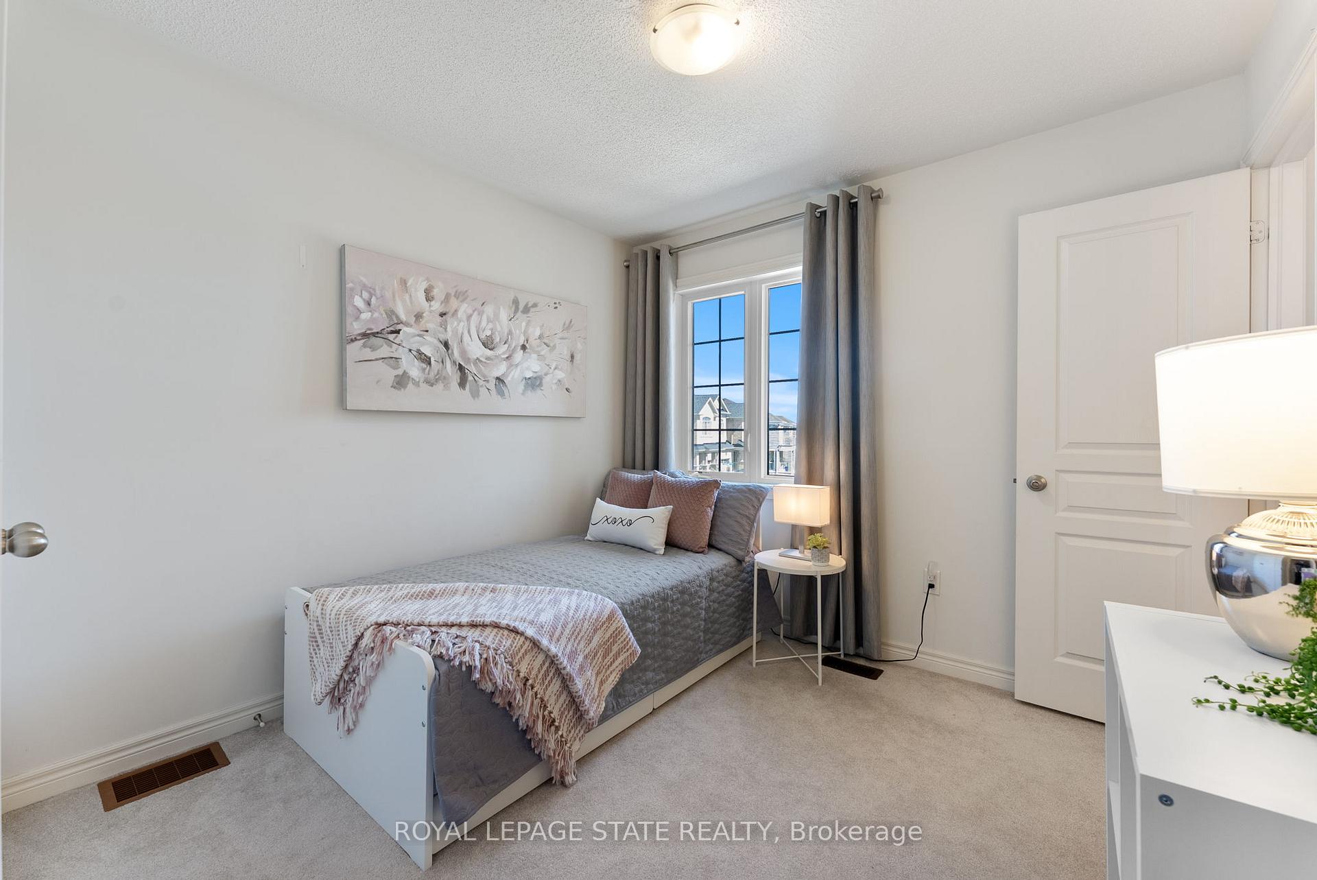 Photo 23 of 233 Skinner Road, Hamilton, Waterdown — HOMEH