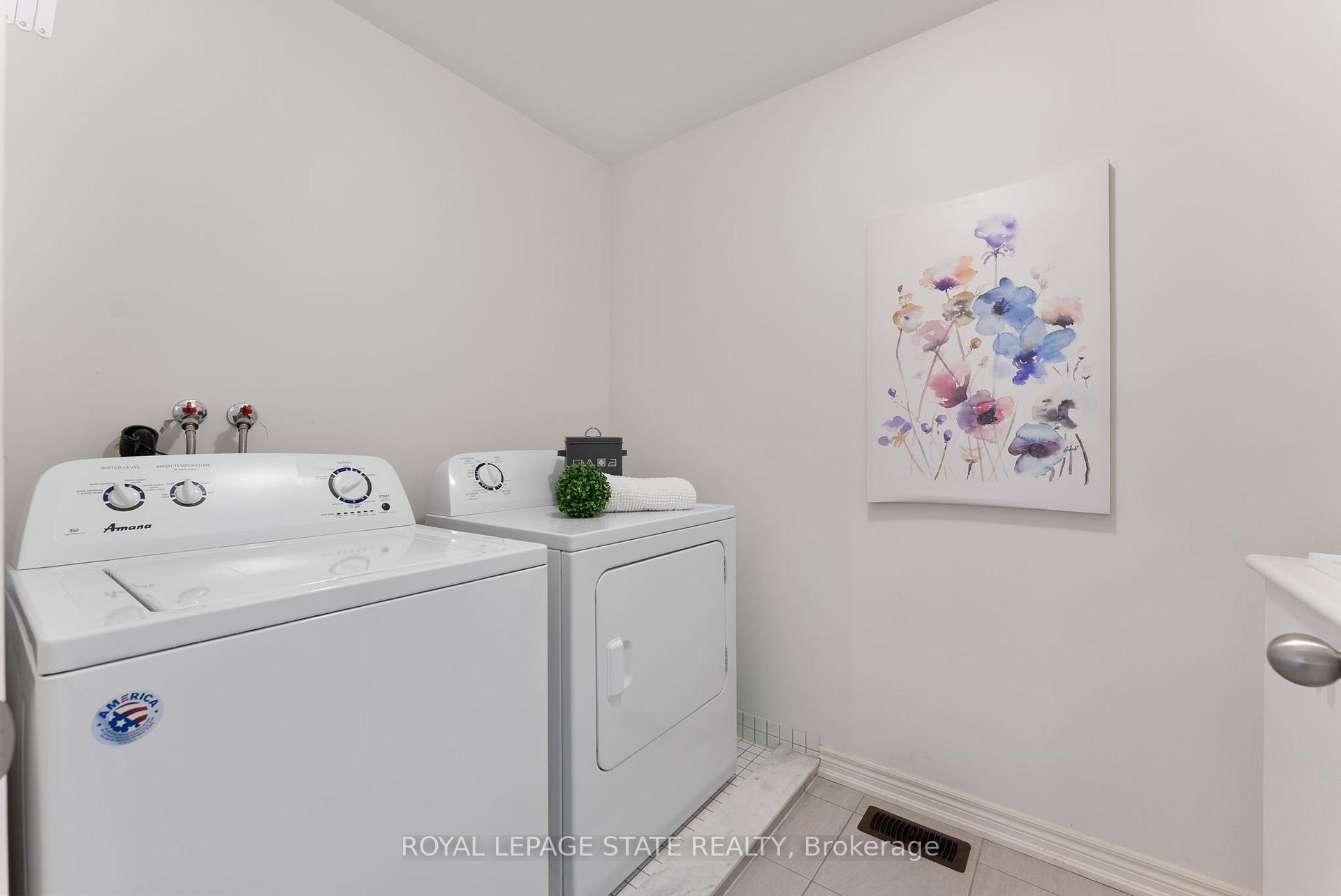 Photo 27 of 233 Skinner Road, Hamilton, Waterdown — HOMEH