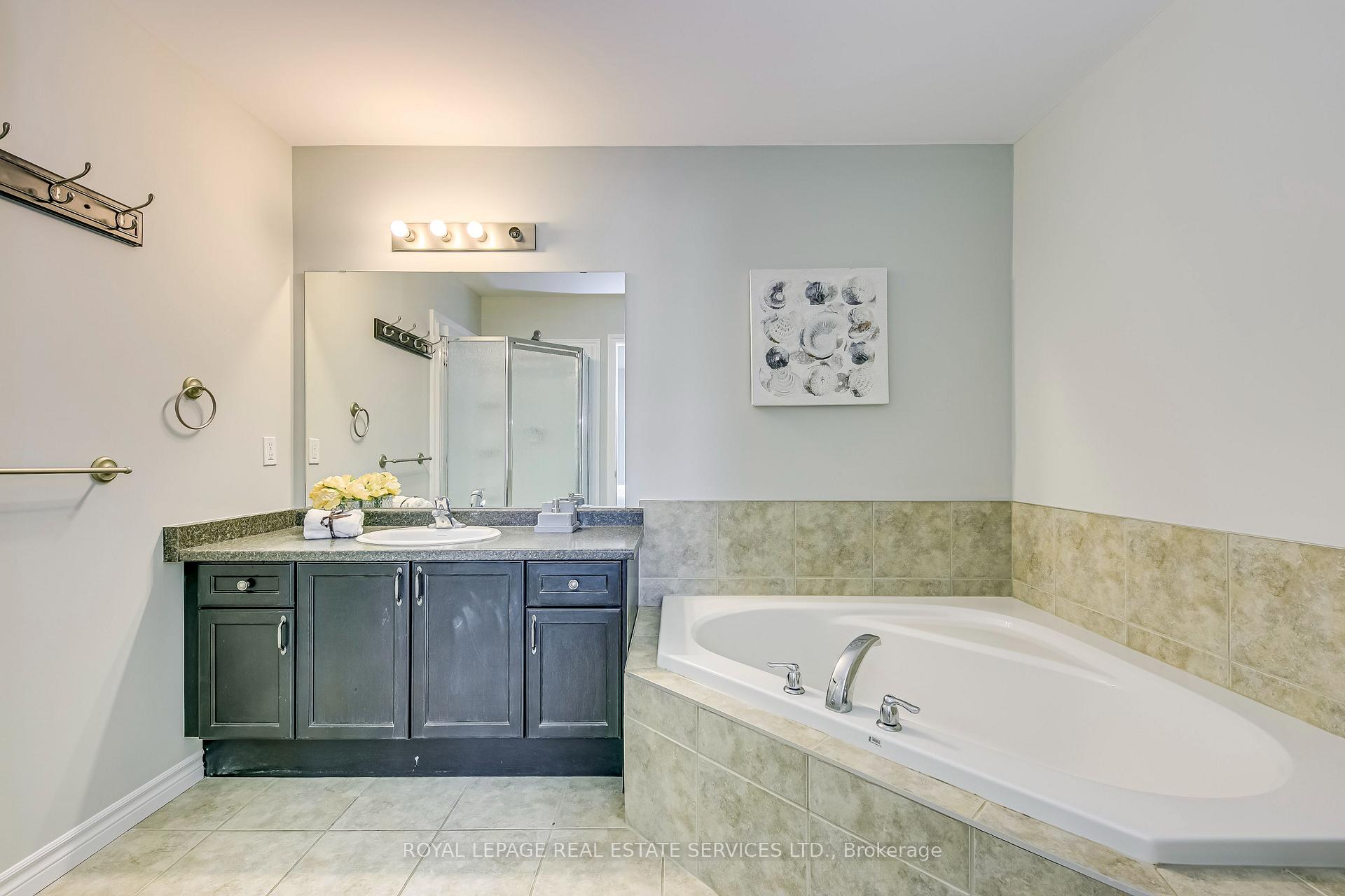 Photo 25 of 114 Vinton Road, Hamilton, Meadowlands — HOMEH