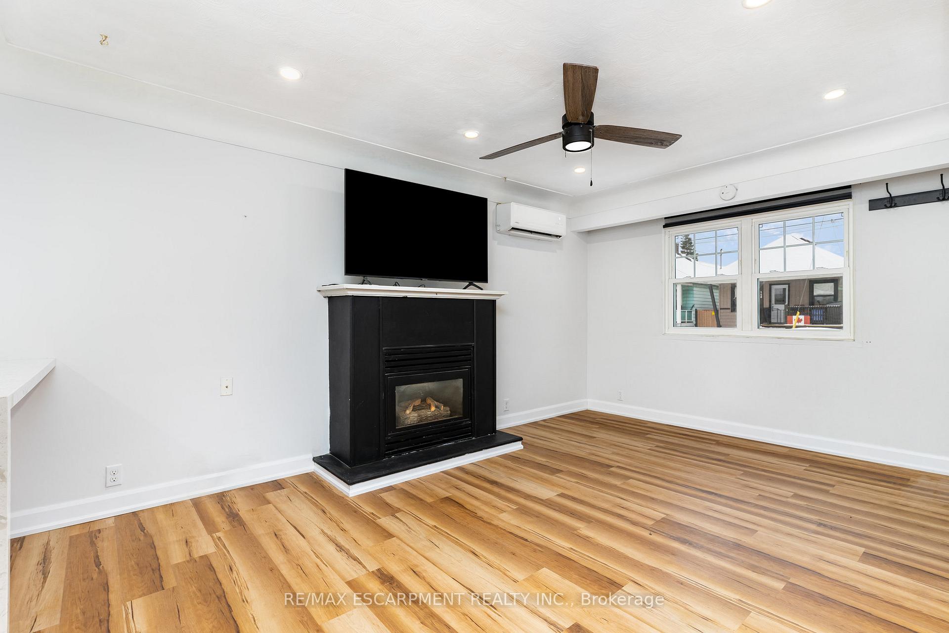 Photo 2 of 145 Hope Avenue, Hamilton, Homeside — HOMEH
