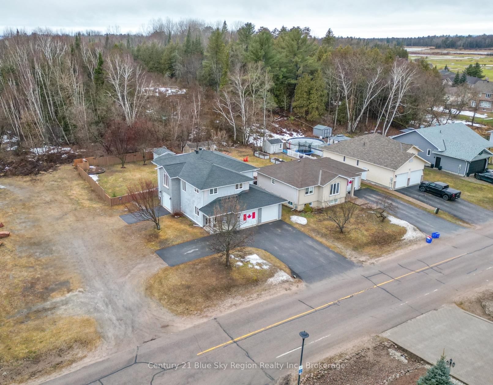 Photo 2 of 105 Kilby Lane, Callander — HOMEH