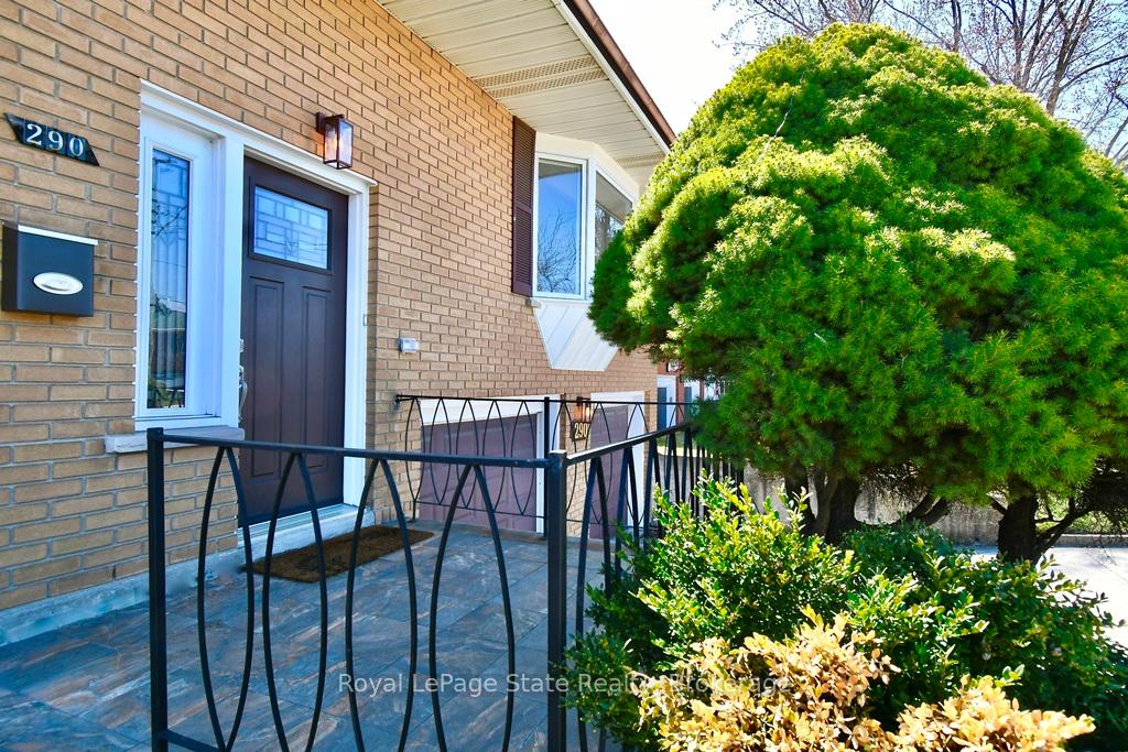 Photo 5 of 290 Carson Drive, Hamilton, Lisgar — HOMEH