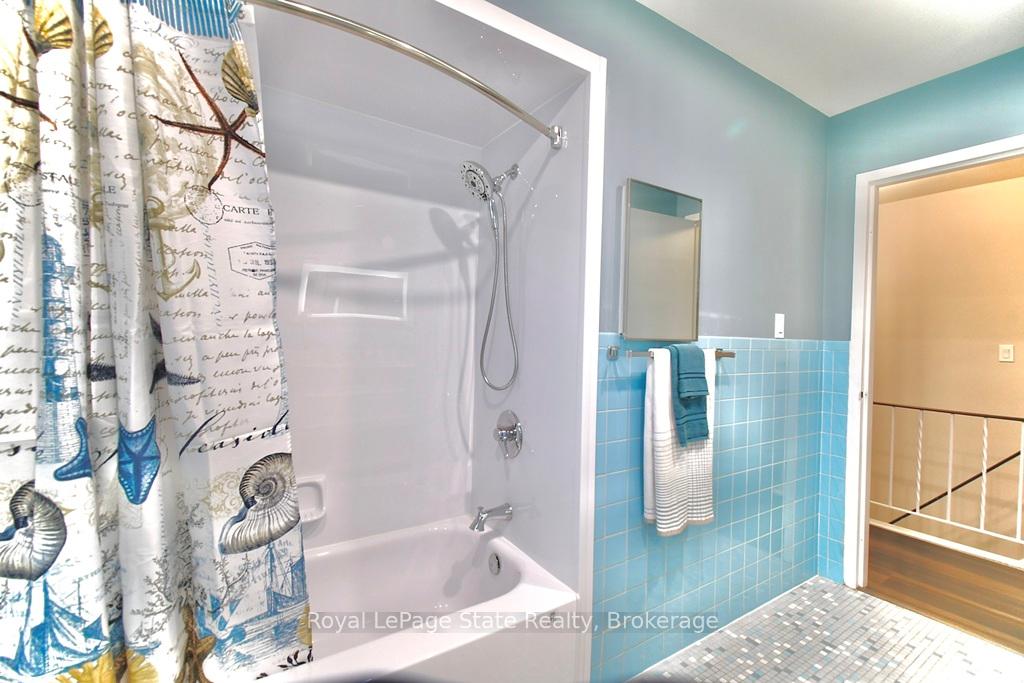 Photo 21 of 290 Carson Drive, Hamilton, Lisgar — HOMEH