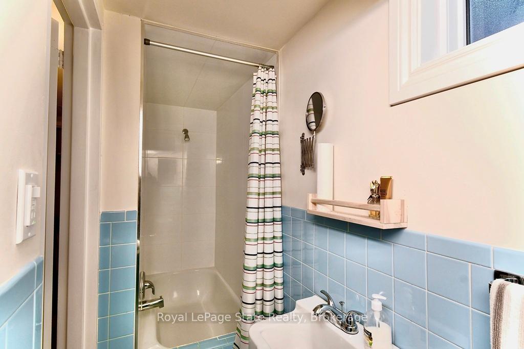 Photo 29 of 290 Carson Drive, Hamilton, Lisgar — HOMEH