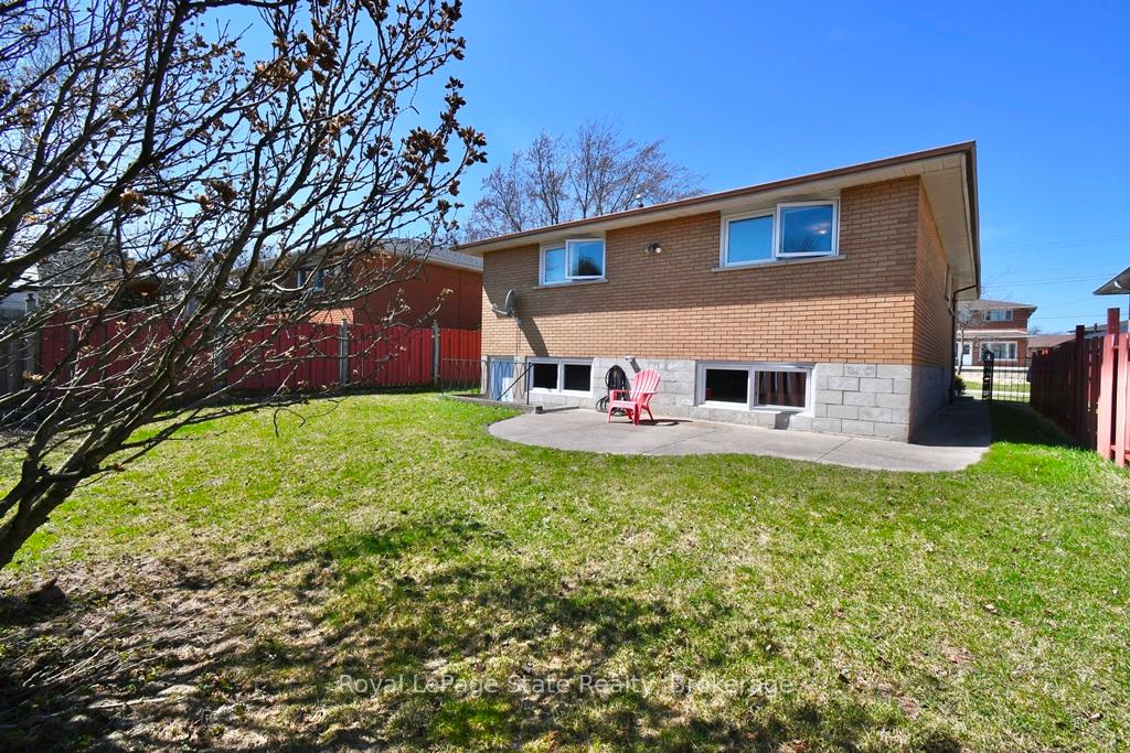 Photo 32 of 290 Carson Drive, Hamilton, Lisgar — HOMEH