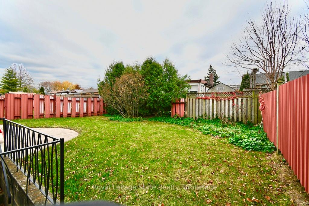 Photo 33 of 290 Carson Drive, Hamilton, Lisgar — HOMEH