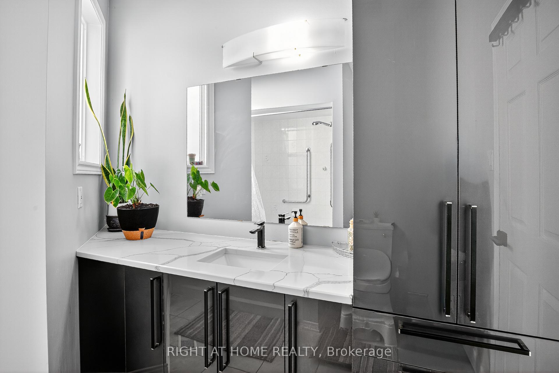 Photo 24 of 11 Oriska Way, Ottawa, Barrhaven - Longfields — HOMEH