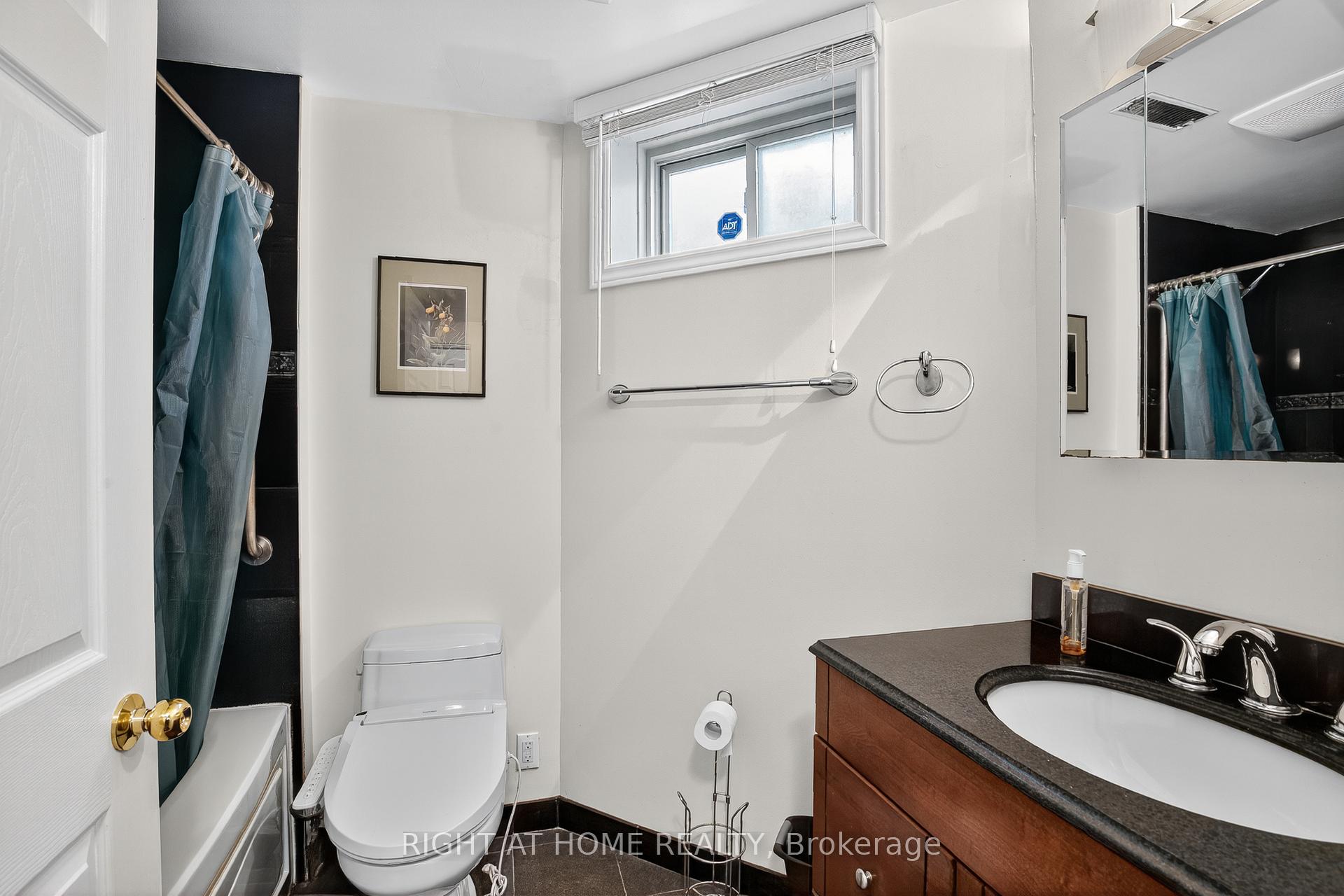 Photo 32 of 11 Oriska Way, Ottawa, Barrhaven - Longfields — HOMEH