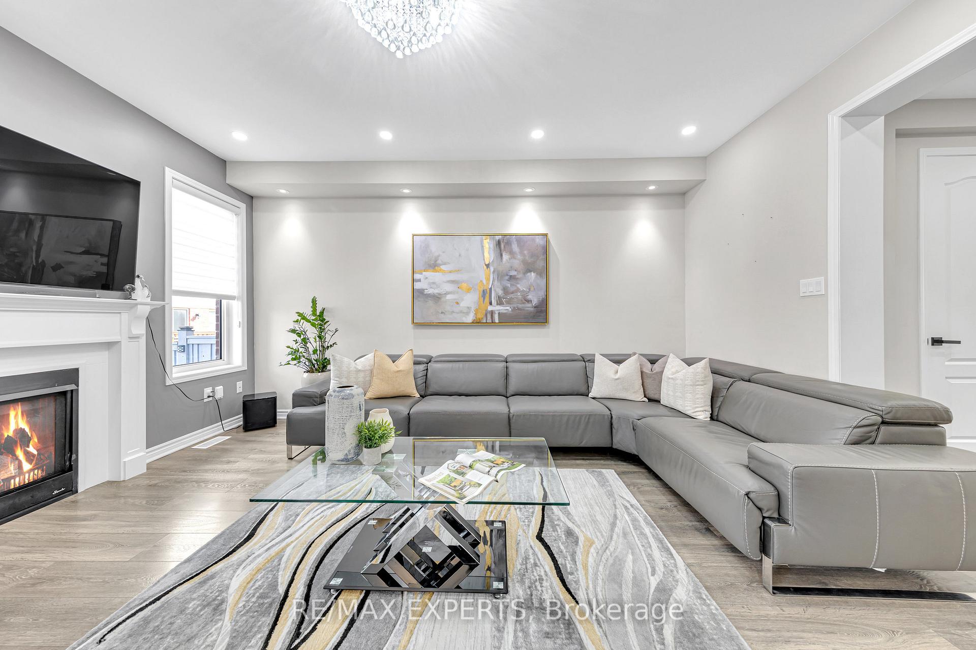 Photo 12 of 13 Ringway Road, Brampton, Northwest Brampton — HOMEH