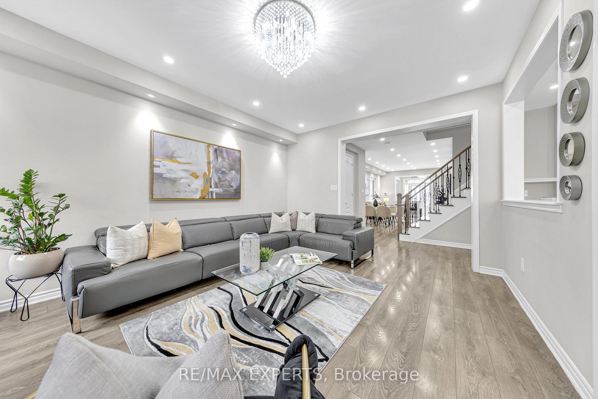 Photo 13 of 13 Ringway Road, Brampton, Northwest Brampton — HOMEH