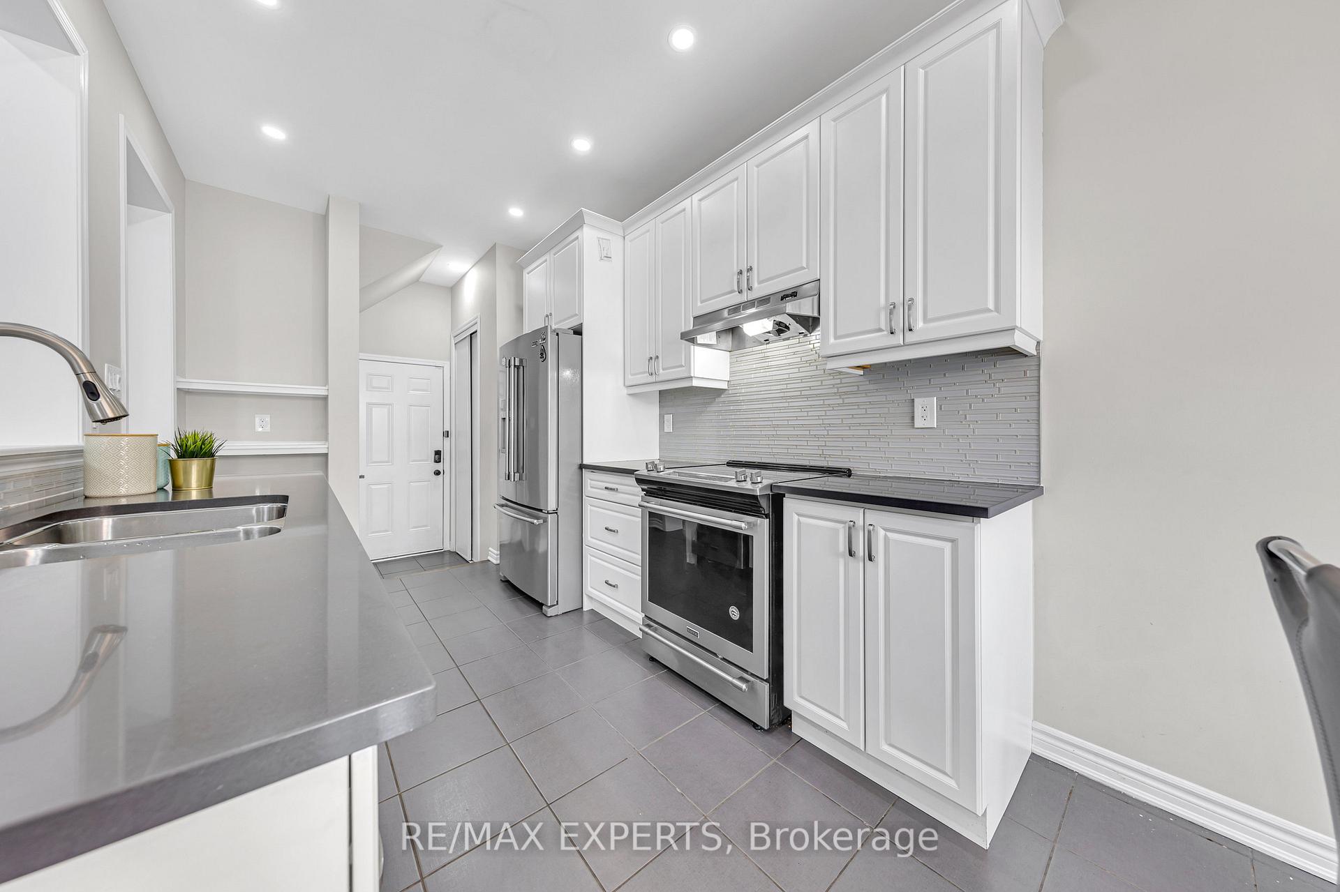 Photo 16 of 13 Ringway Road, Brampton, Northwest Brampton — HOMEH